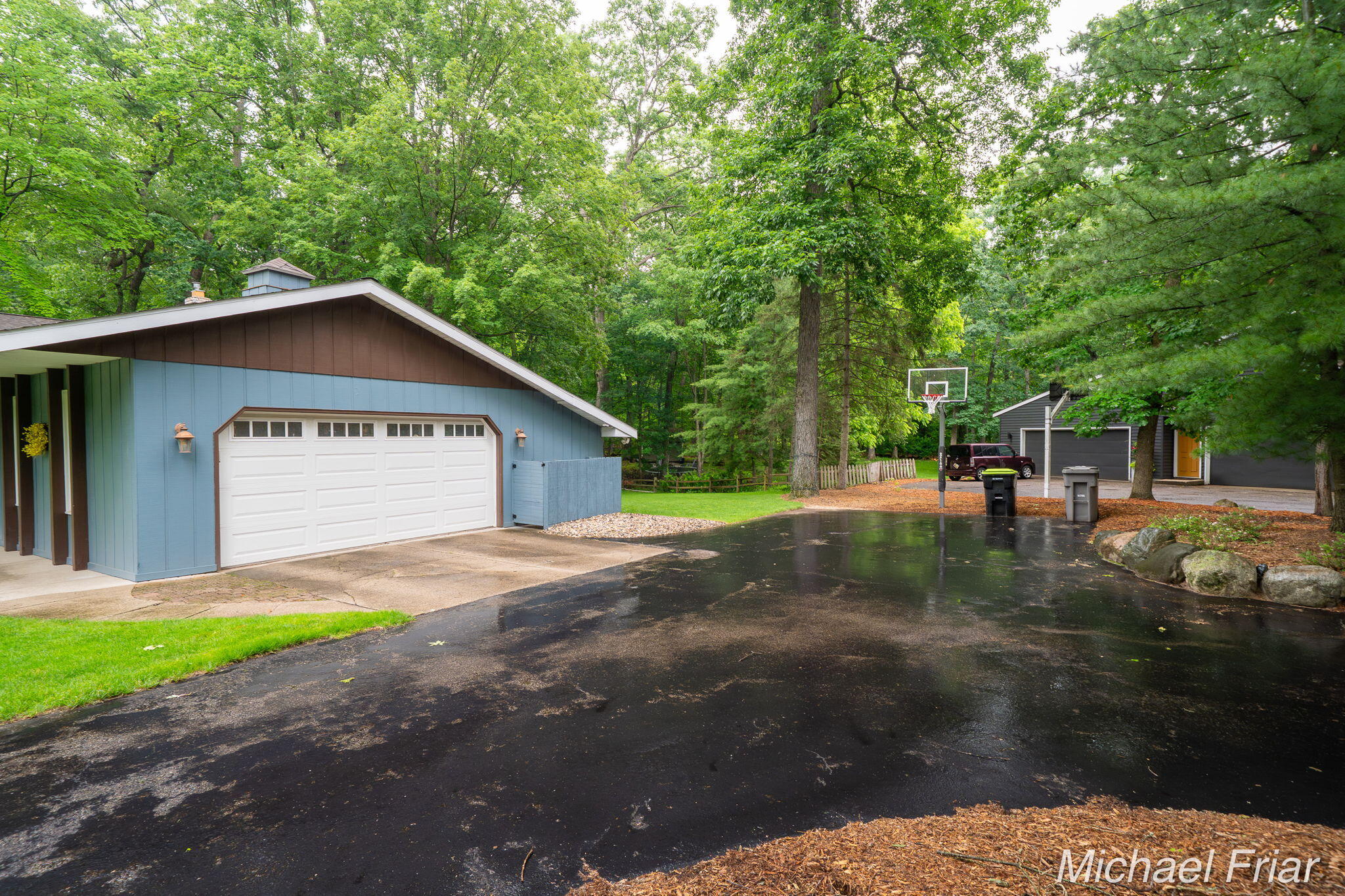 2700 Shadowbrook Drive SE Grand Rapids MI 49546