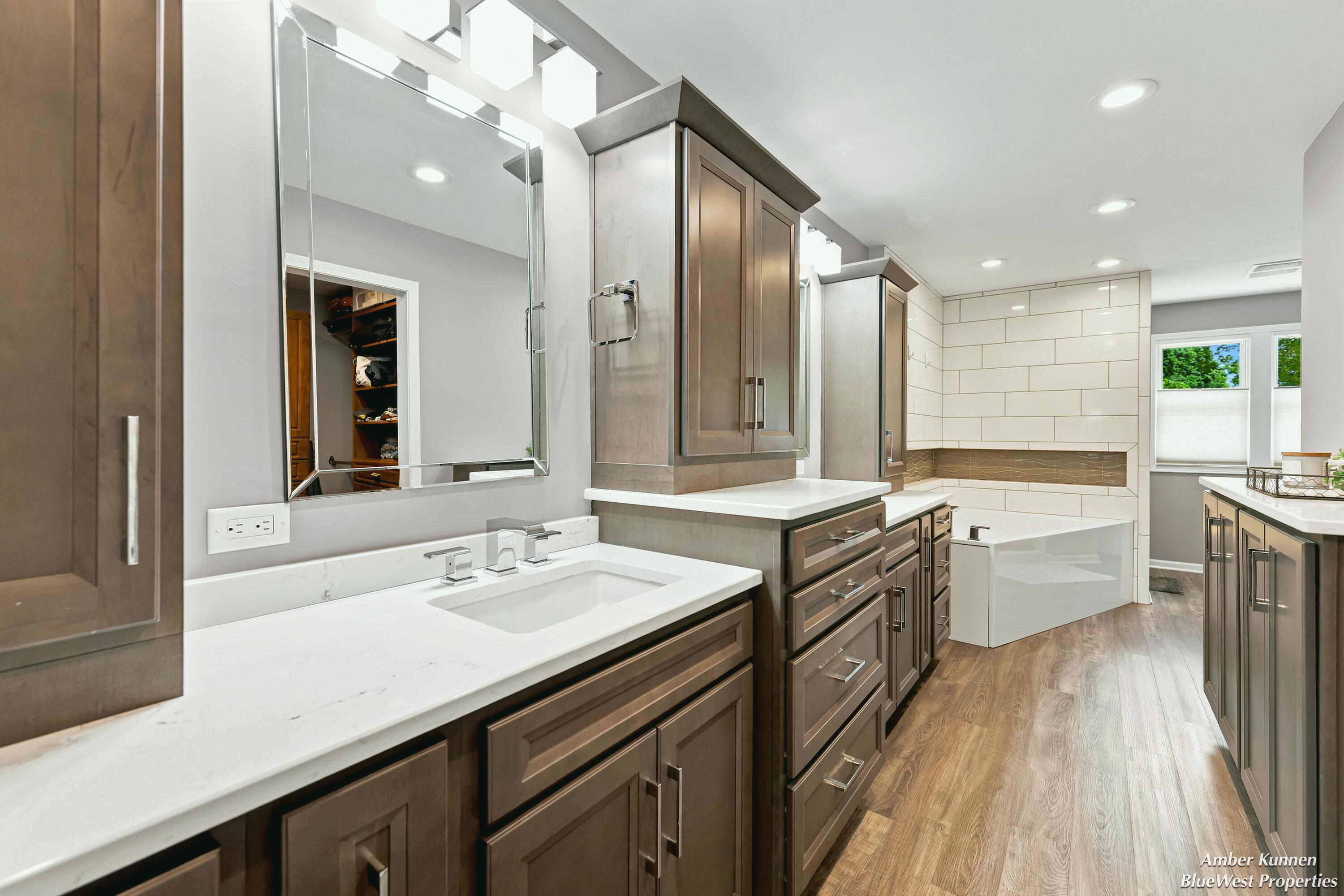 2331 Wilshire Drive SE East Grand Rapids MI 49506