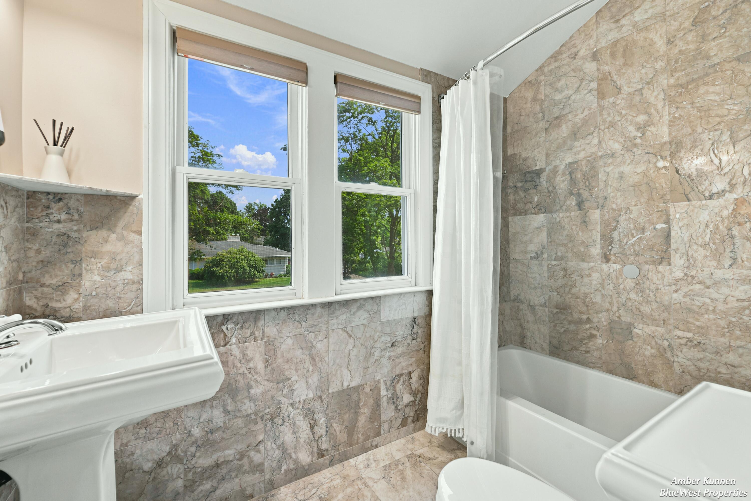 2331 Wilshire Drive SE East Grand Rapids MI 49506