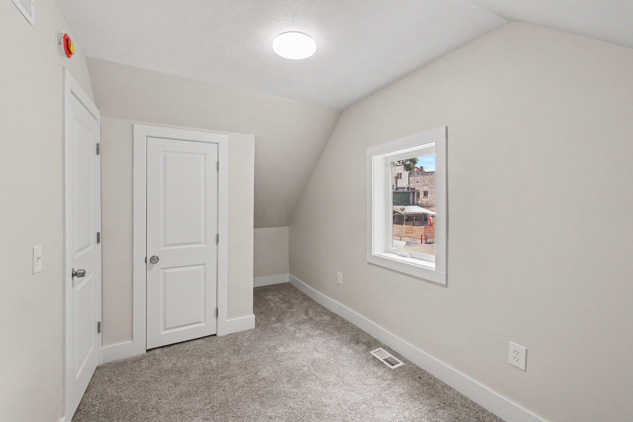 651 Mc Reynolds Avenue NW Grand Rapids MI 49504