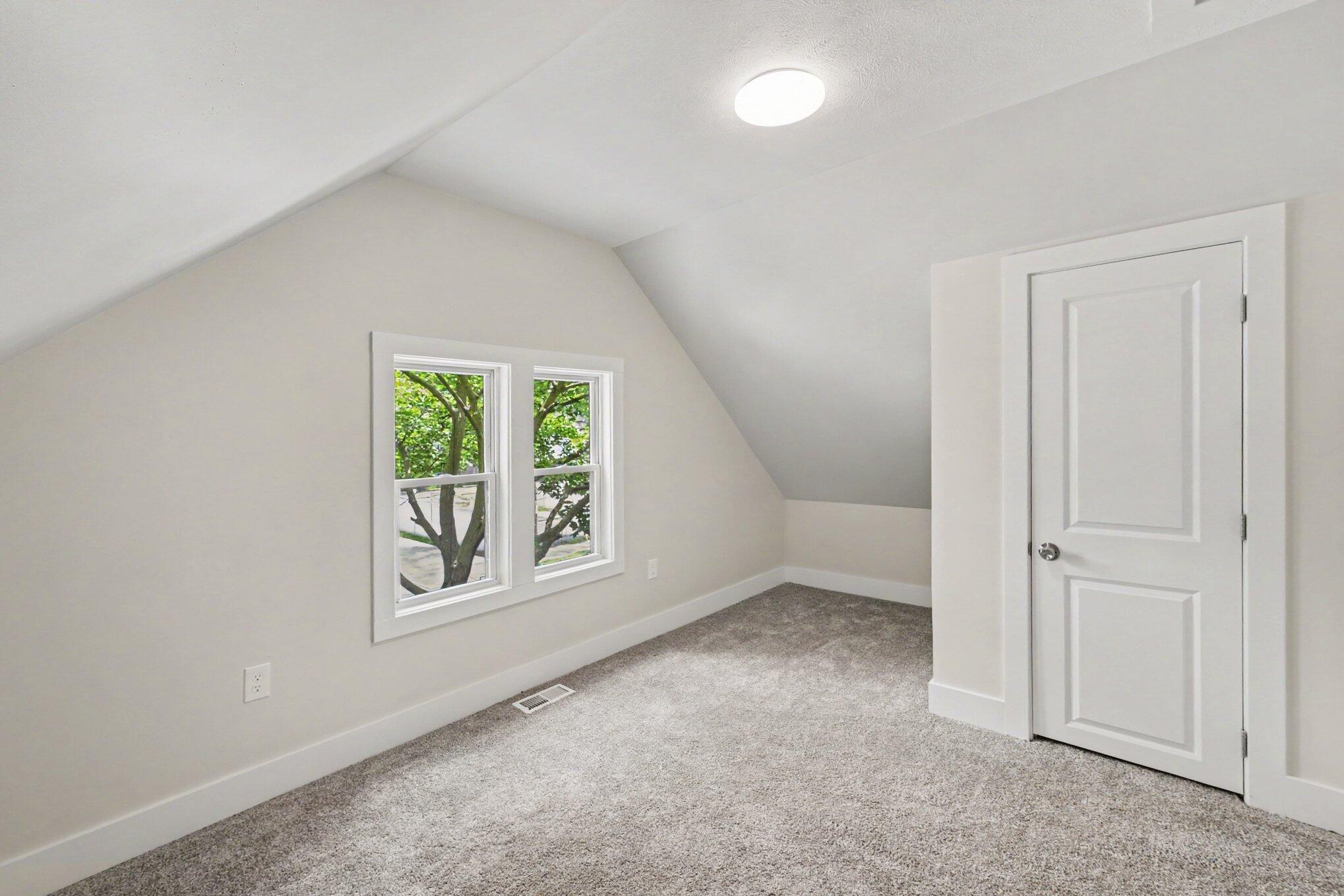 651 Mc Reynolds Avenue NW Grand Rapids MI 49504