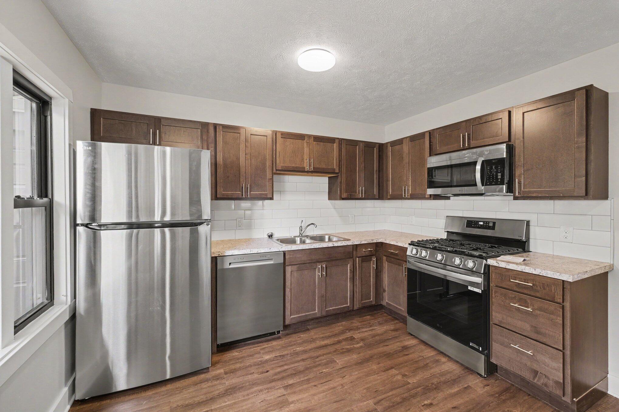 651 Mc Reynolds Avenue NW Grand Rapids MI 49504