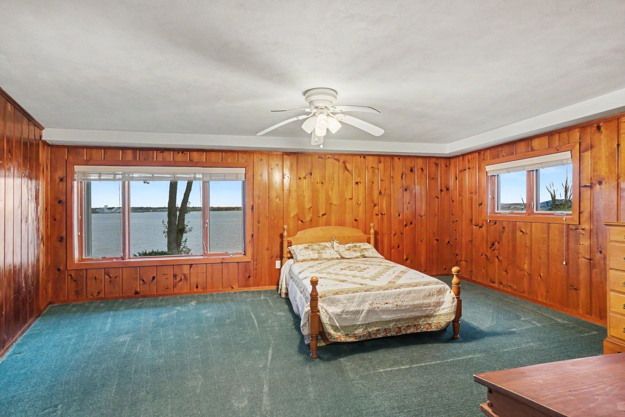 1645 Ruddiman Drive Muskegon MI 49445