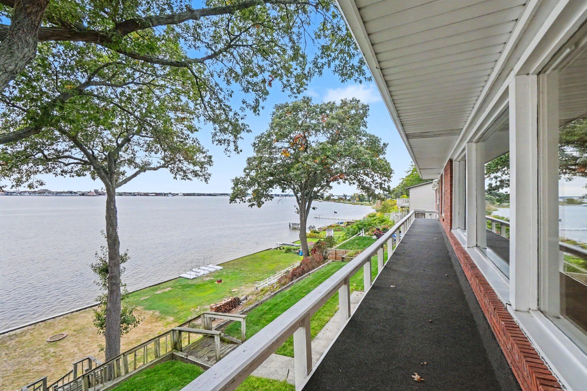 1645 Ruddiman Drive Muskegon MI 49445