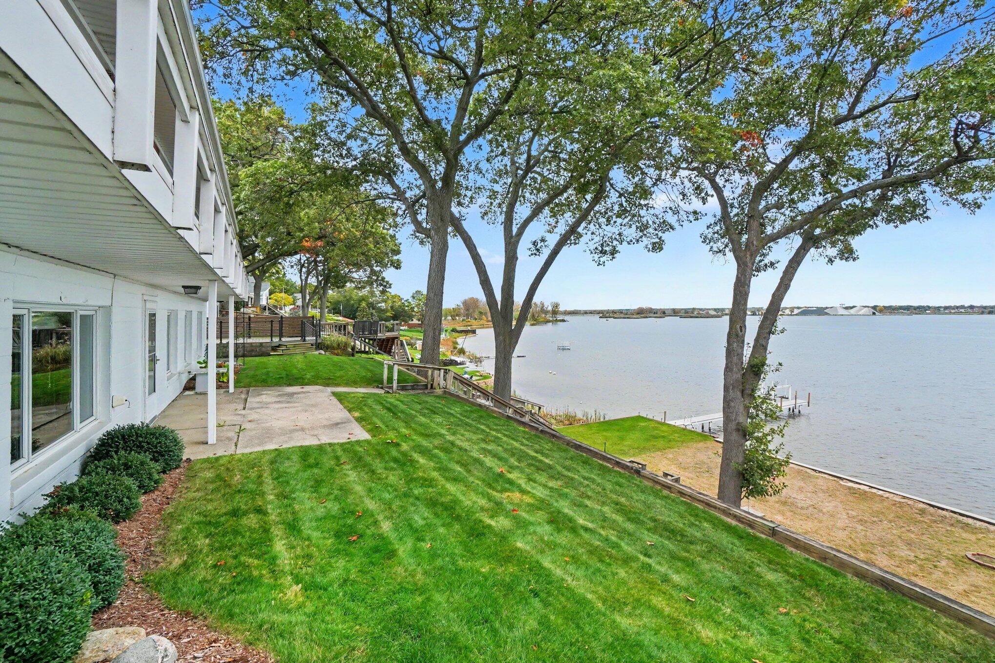 1645 Ruddiman Drive Muskegon MI 49445