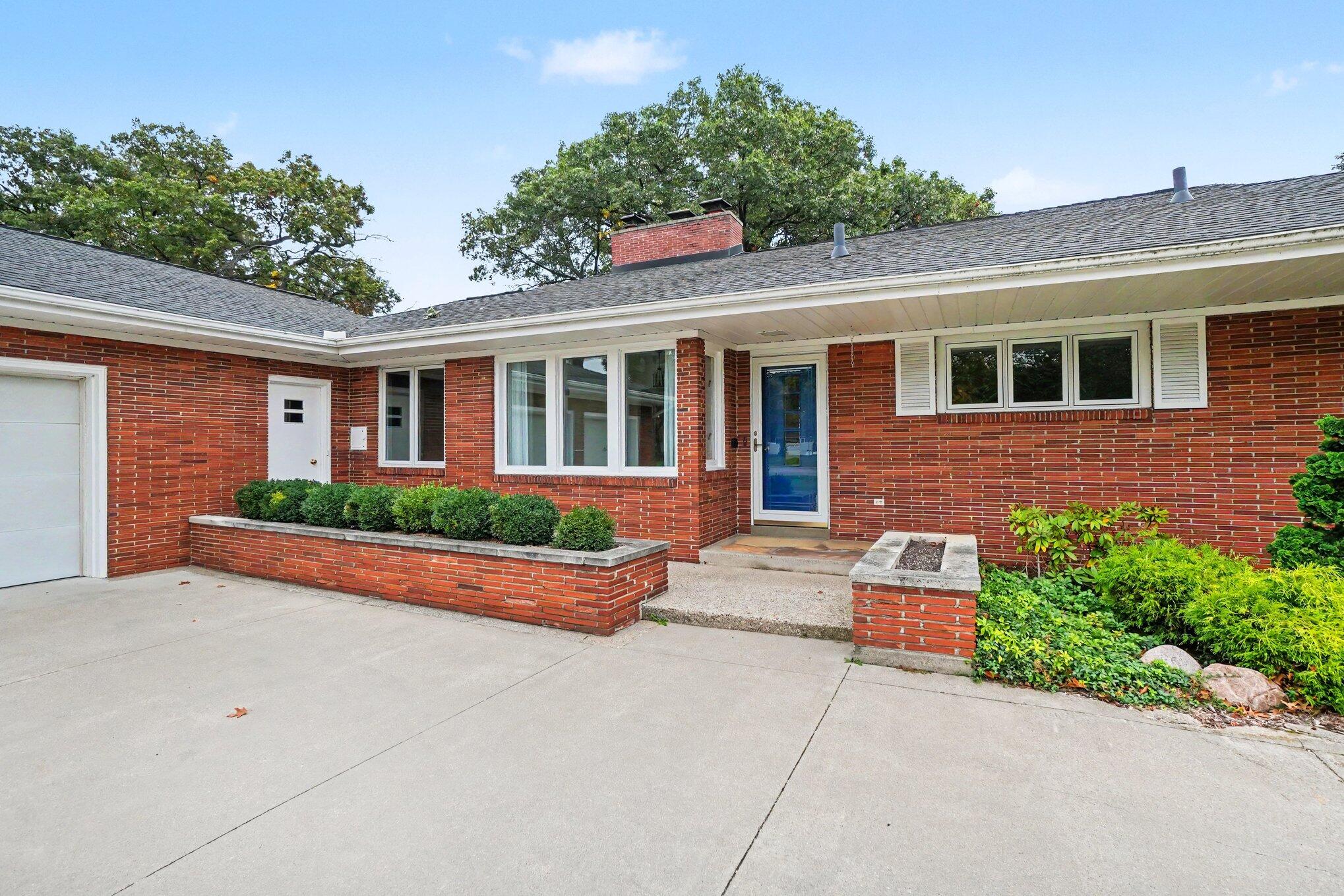 1645 Ruddiman Drive Muskegon MI 49445