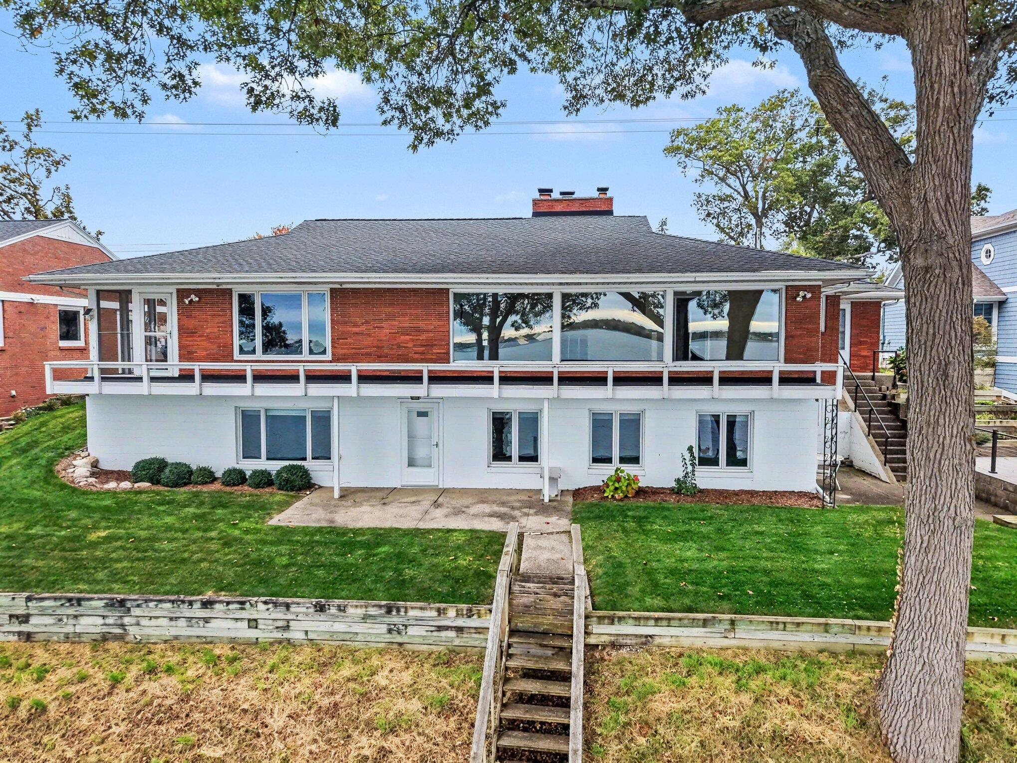 1645 Ruddiman Drive Muskegon MI 49445