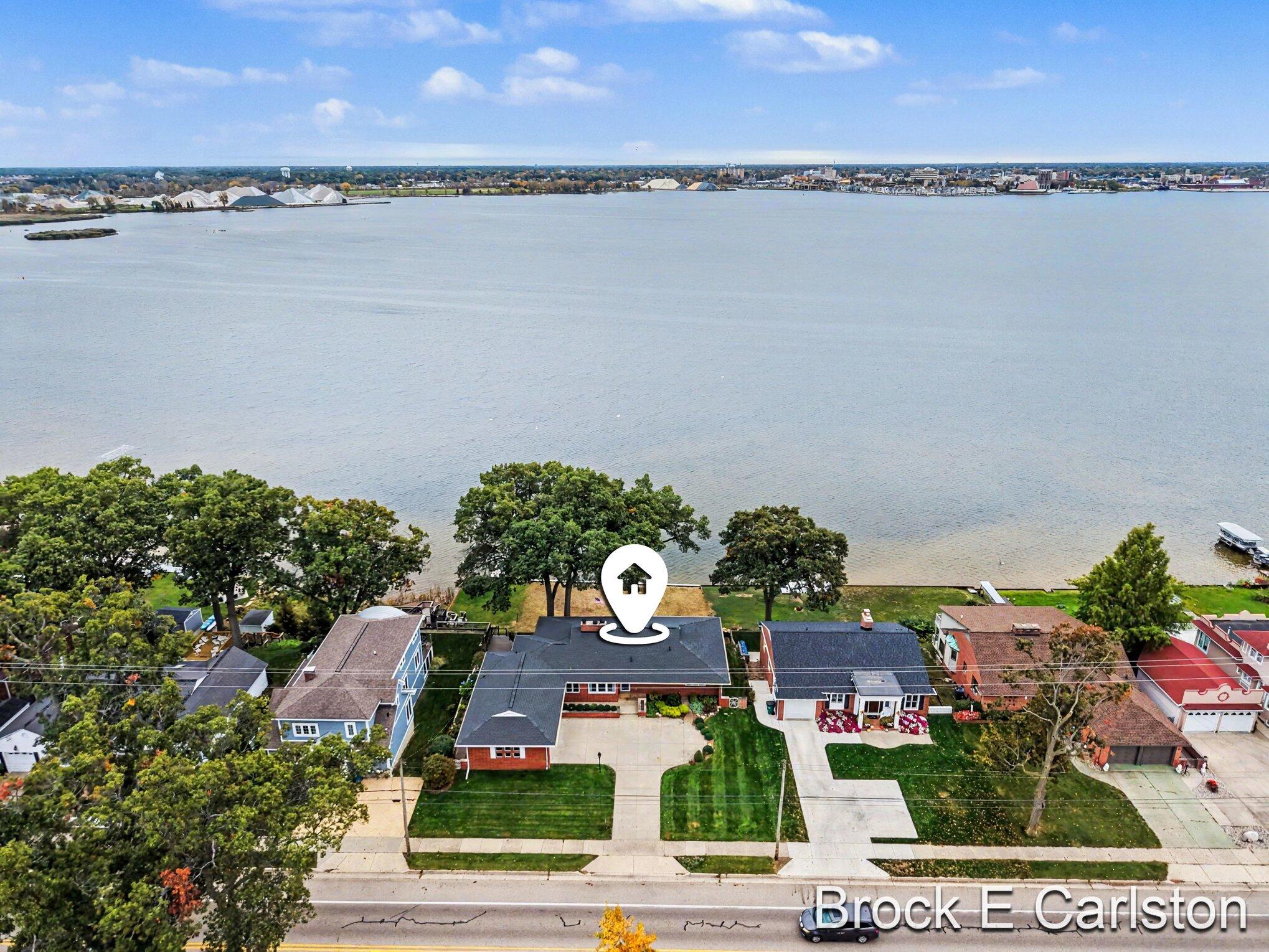 1645 Ruddiman Drive Muskegon MI 49445