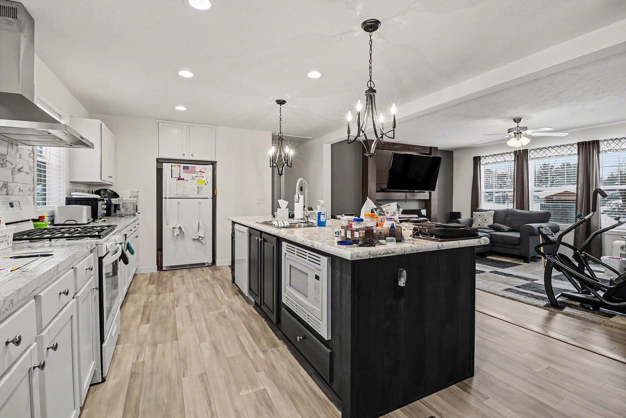 3621 W Woodview Drive Ludington MI 49431