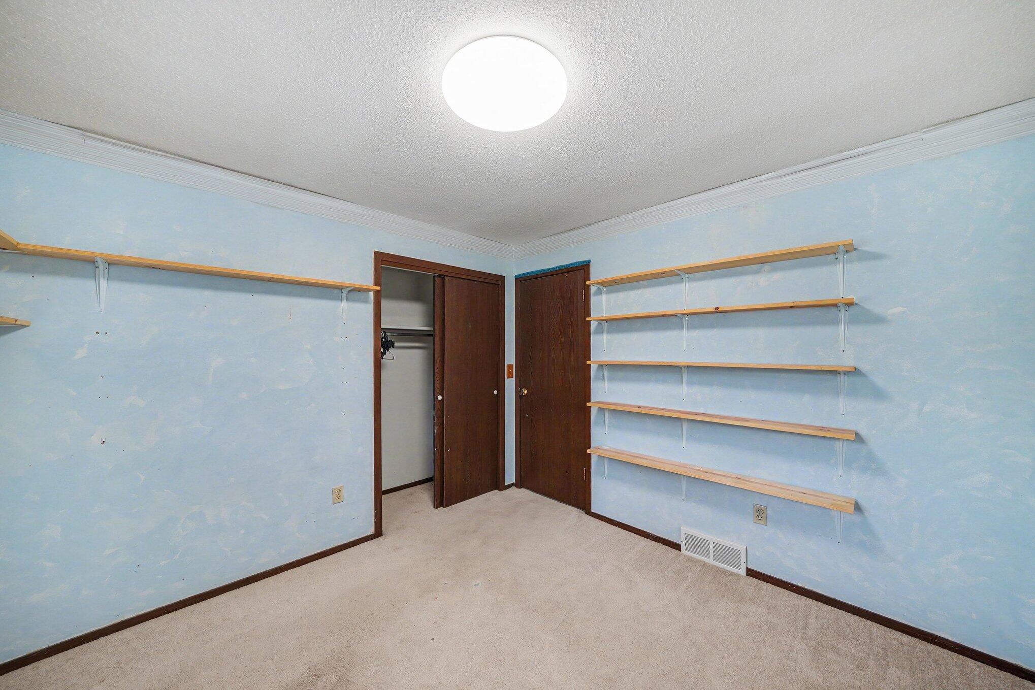 3288 Chestnut Avenue Coloma MI 49038
