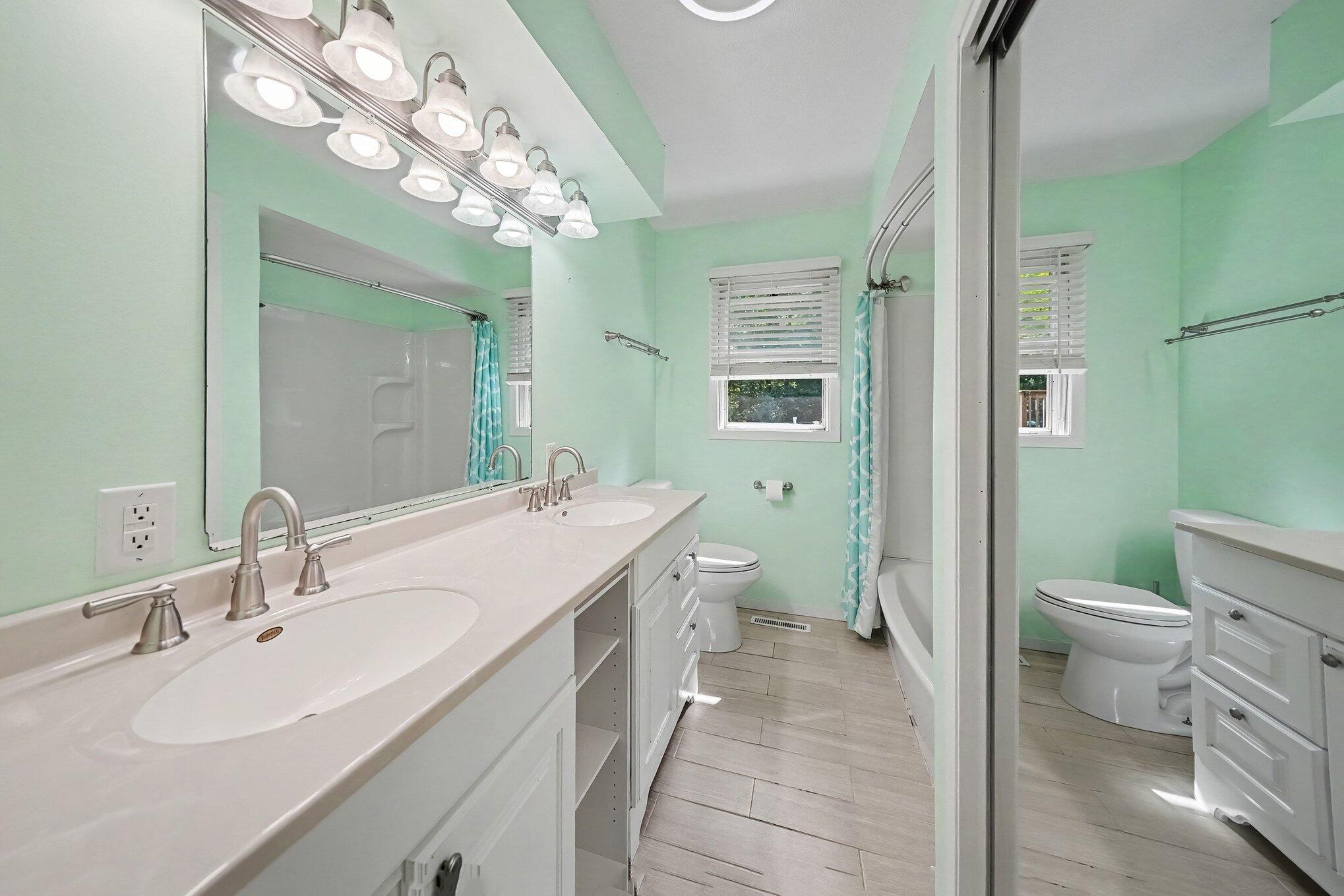 3288 Chestnut Avenue Coloma MI 49038