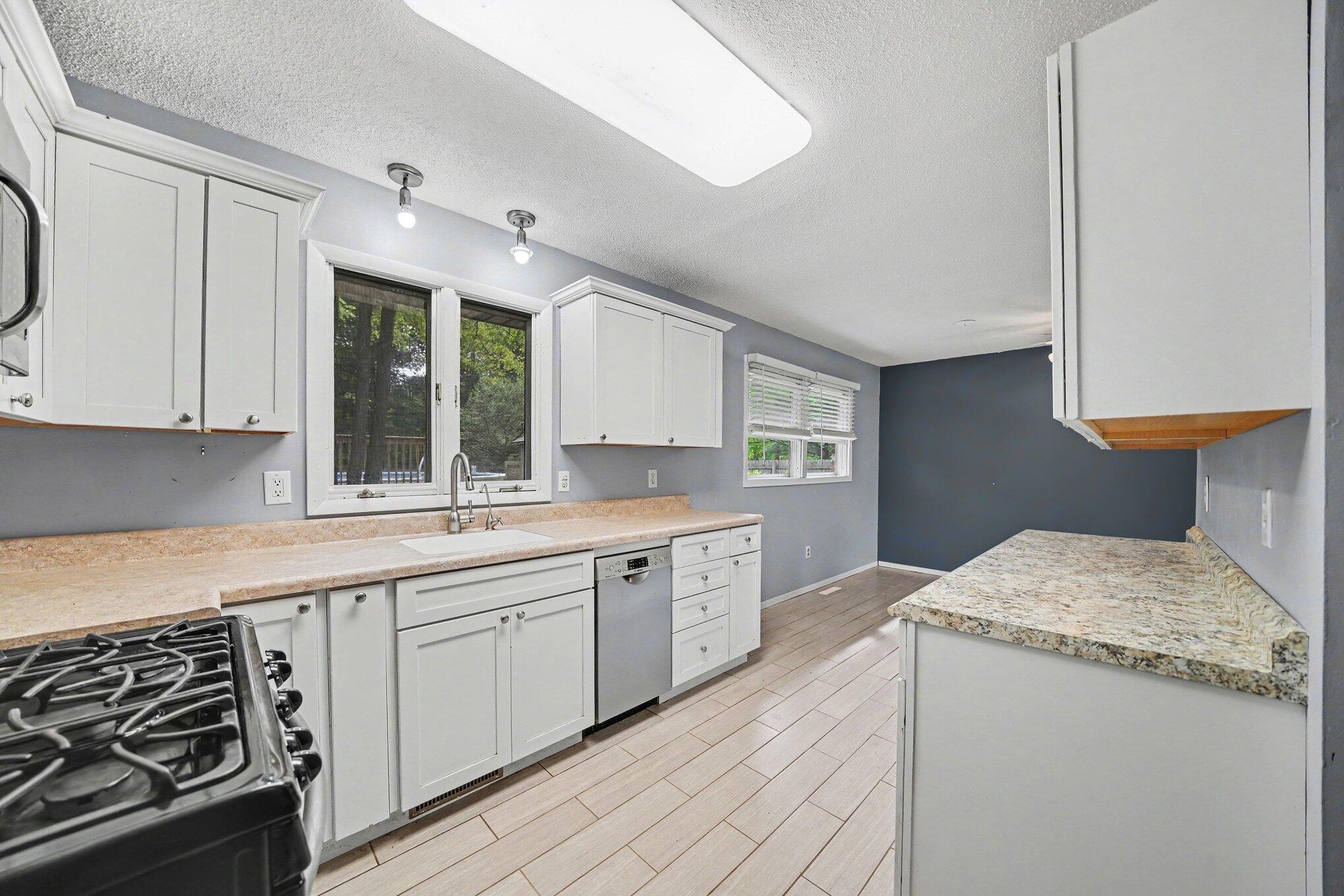 3288 Chestnut Avenue Coloma MI 49038