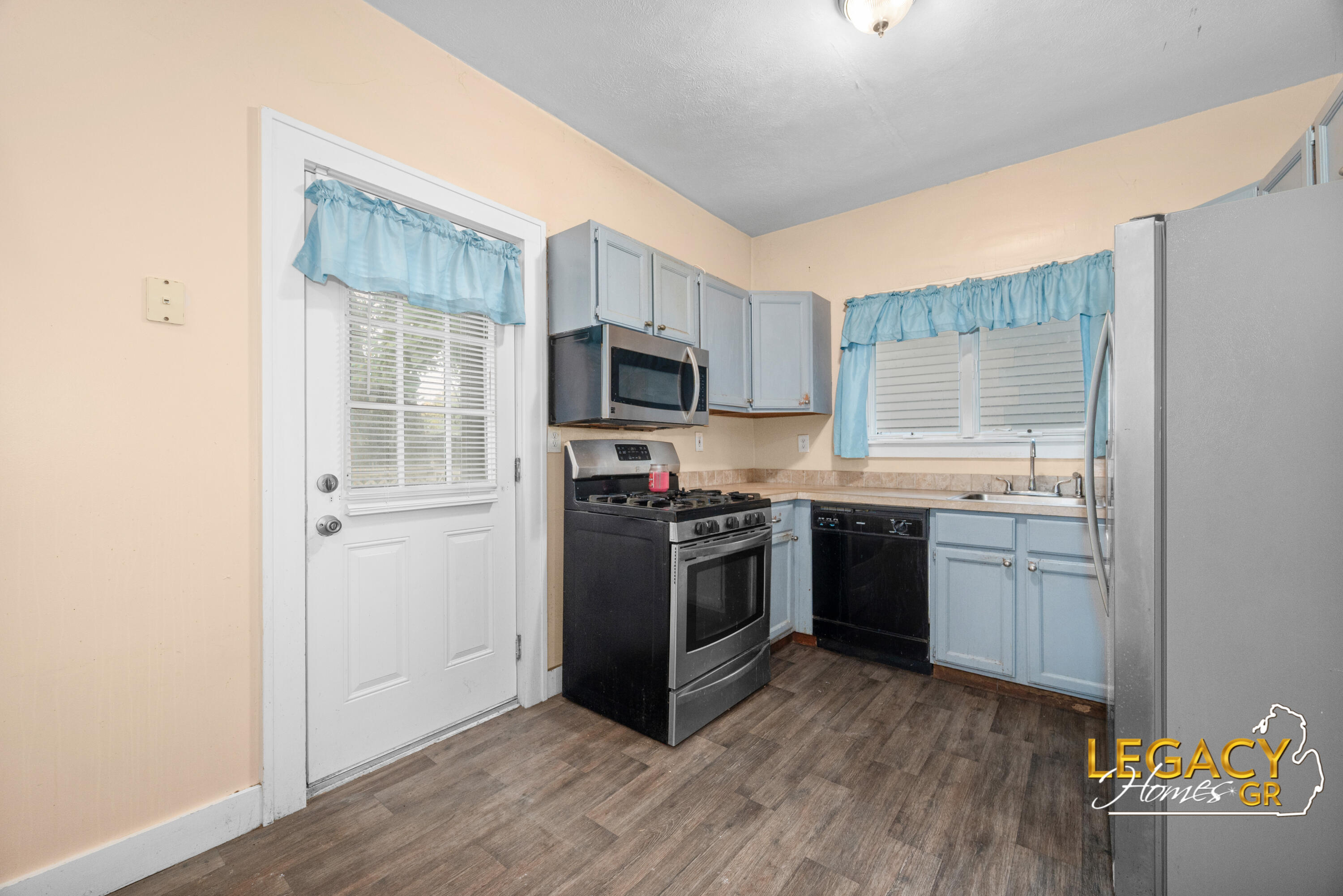 1206 Fisk Road SE Grand Rapids MI 49506
