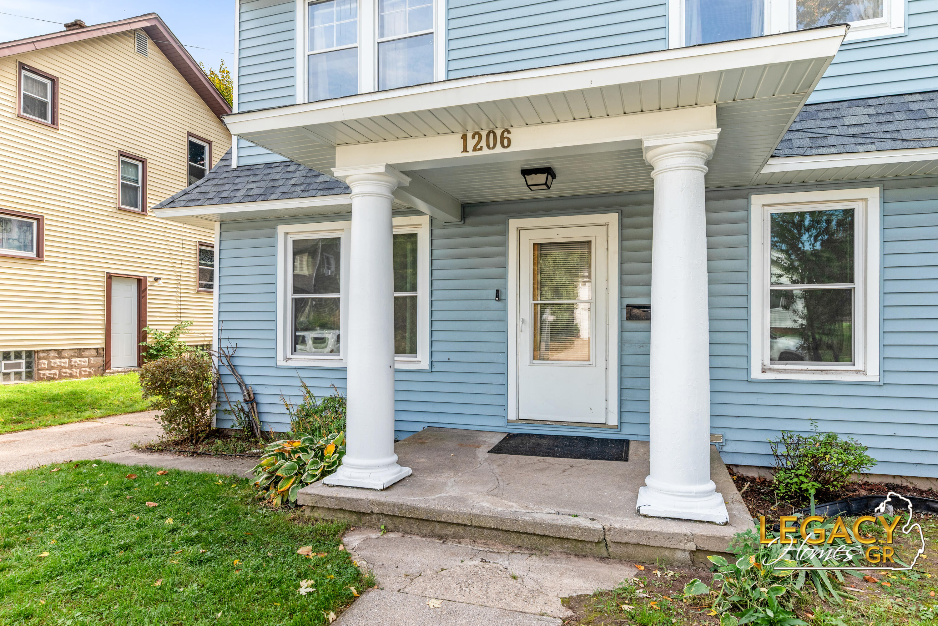 1206 Fisk Road SE Grand Rapids MI 49506