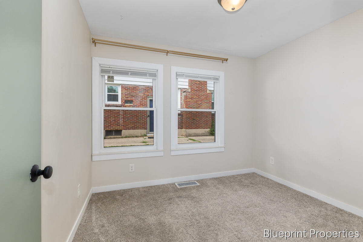 735 Maridell Avenue NW Grand Rapids MI 49504