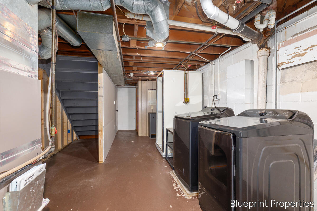 735 Maridell Avenue NW Grand Rapids MI 49504