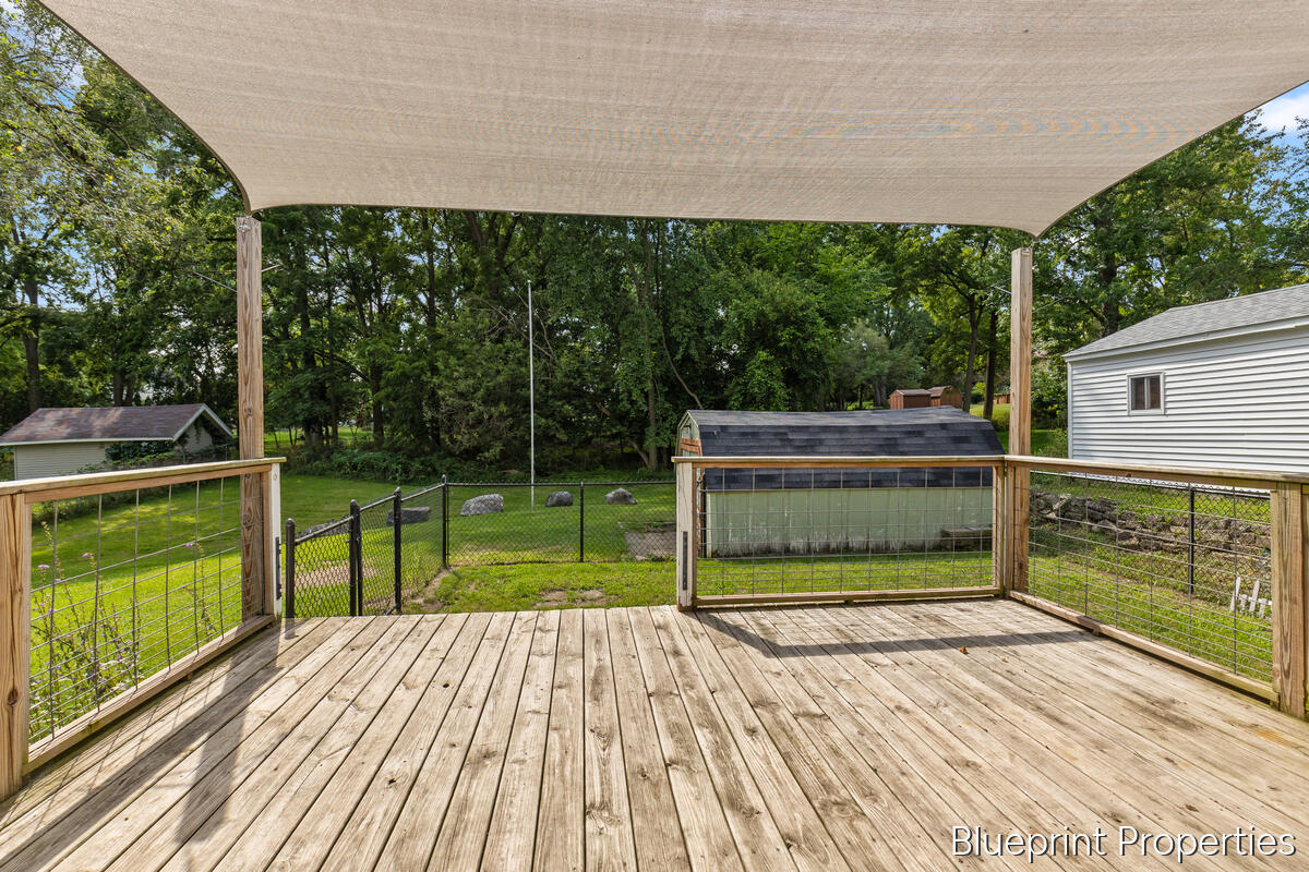 735 Maridell Avenue NW Grand Rapids MI 49504