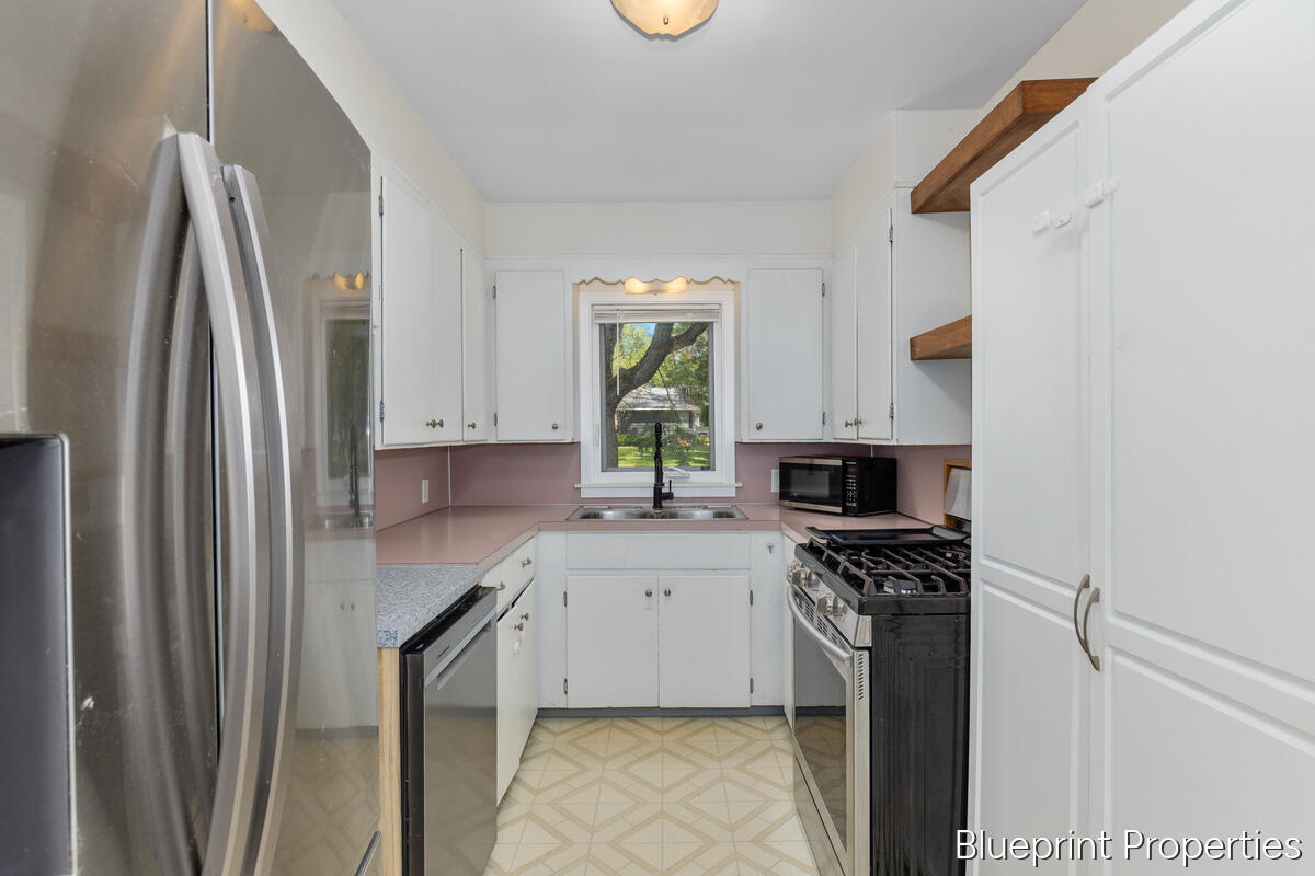 735 Maridell Avenue NW Grand Rapids MI 49504