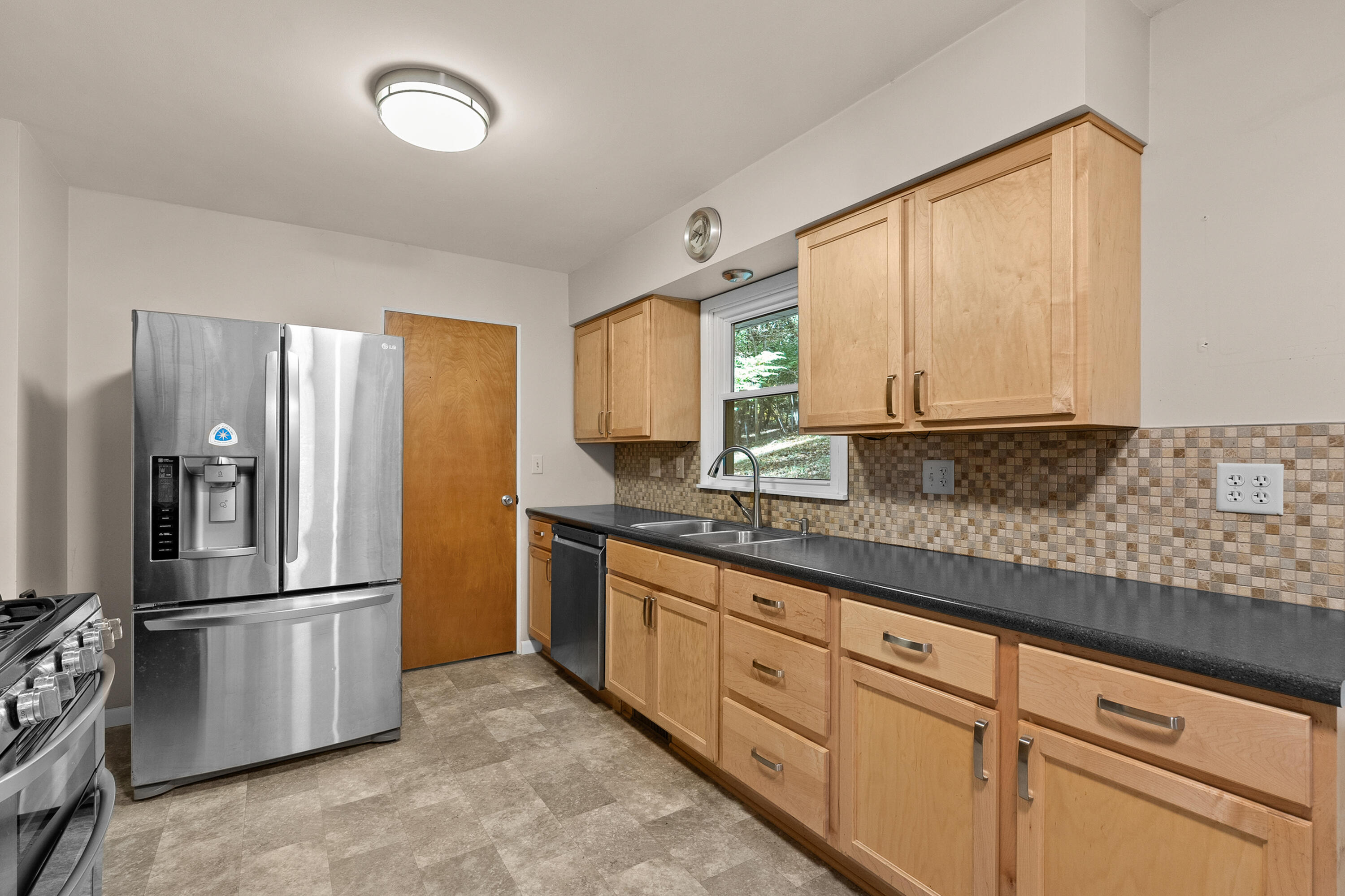 2211 Rambling Road Kalamazoo MI 49008