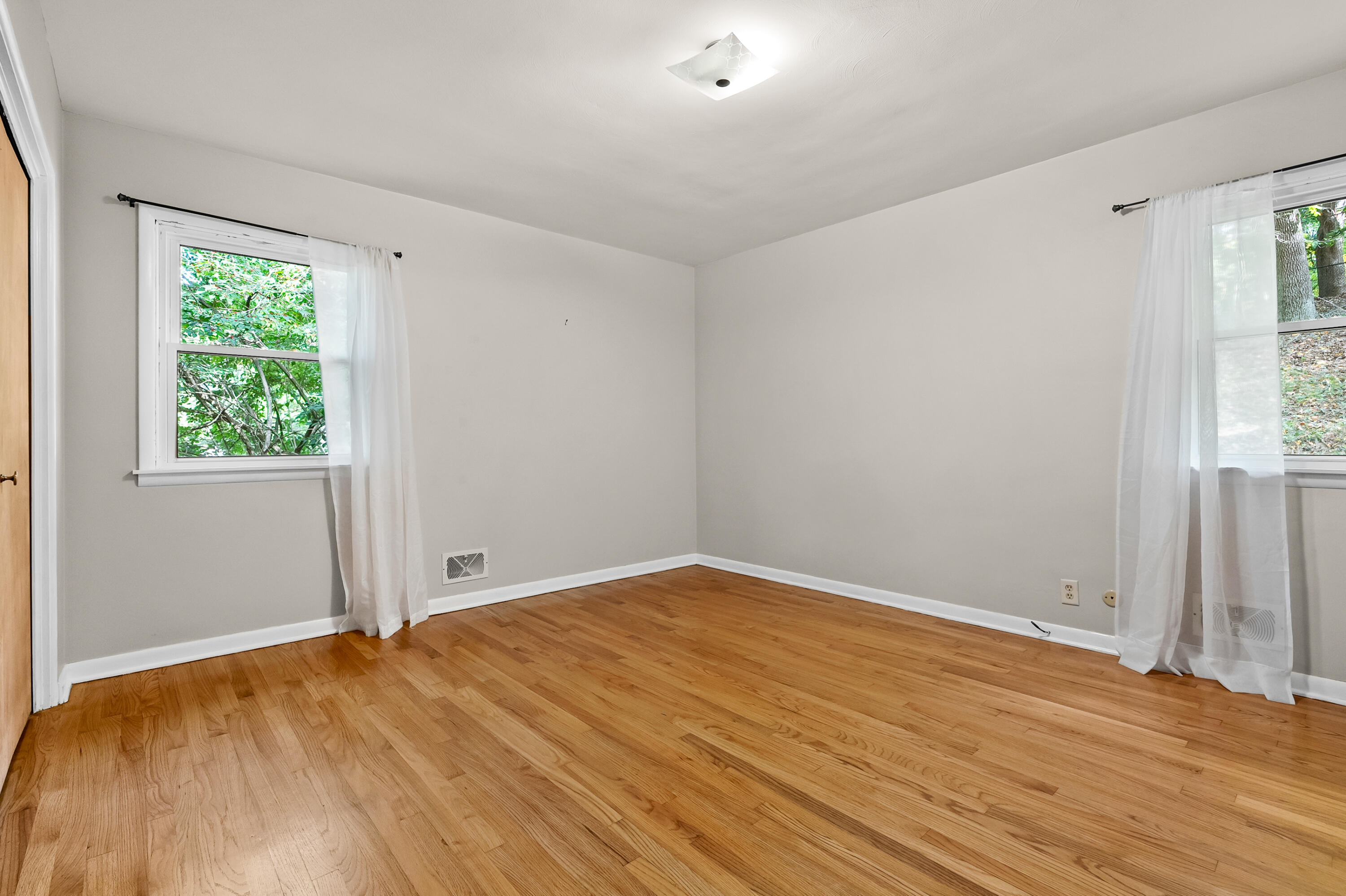 2211 Rambling Road Kalamazoo MI 49008