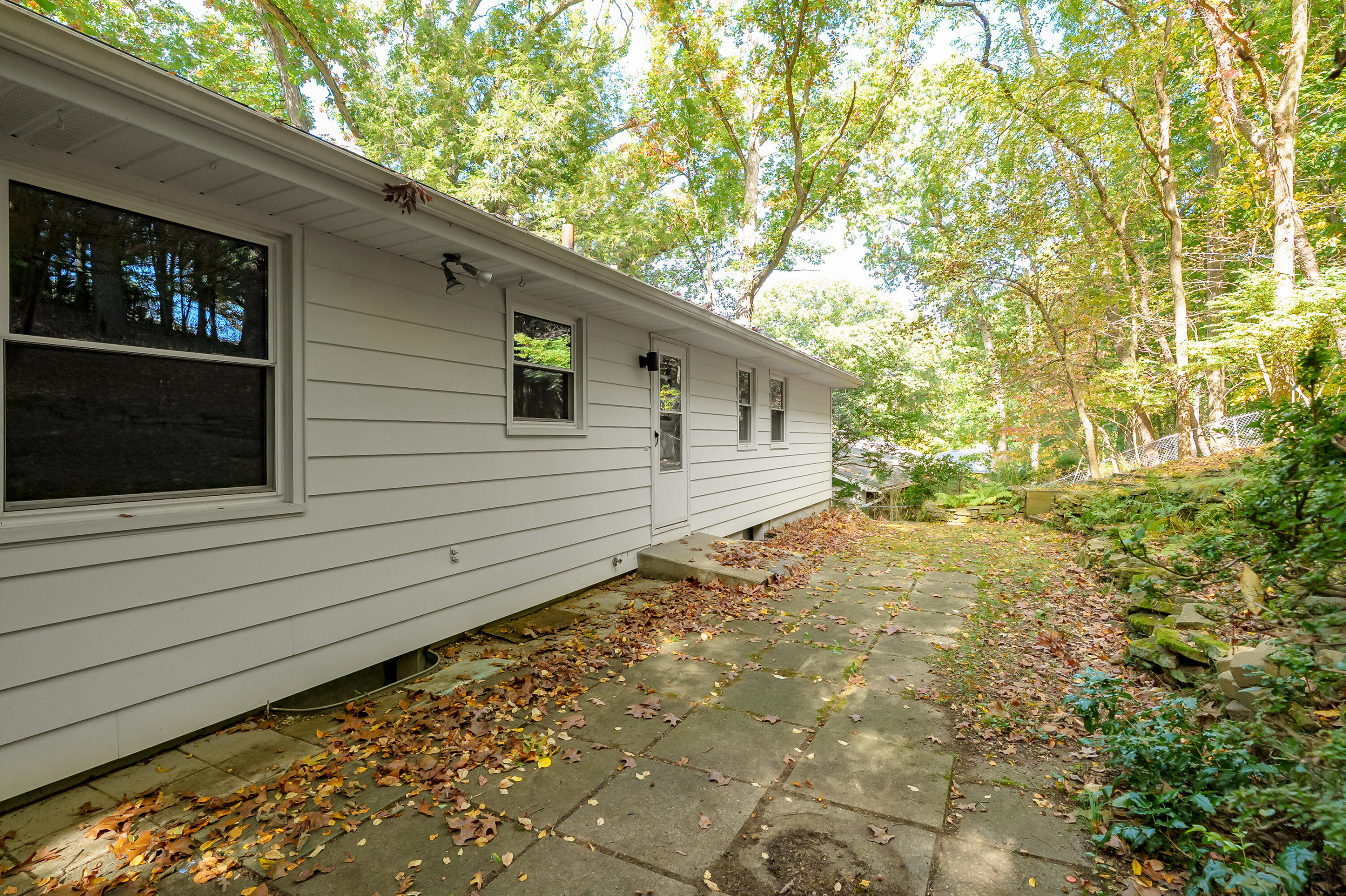 2211 Rambling Road Kalamazoo MI 49008
