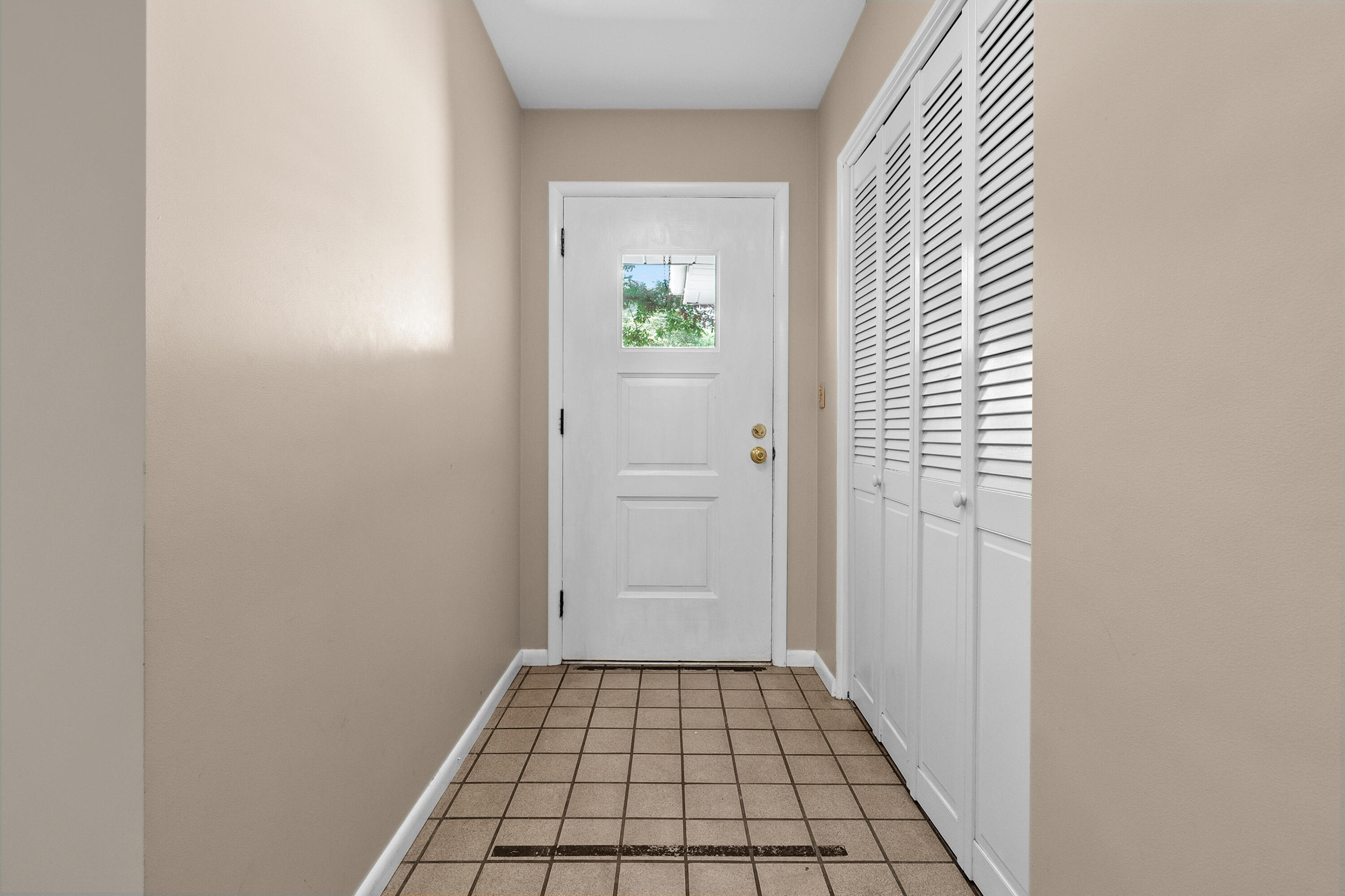 2211 Rambling Road Kalamazoo MI 49008
