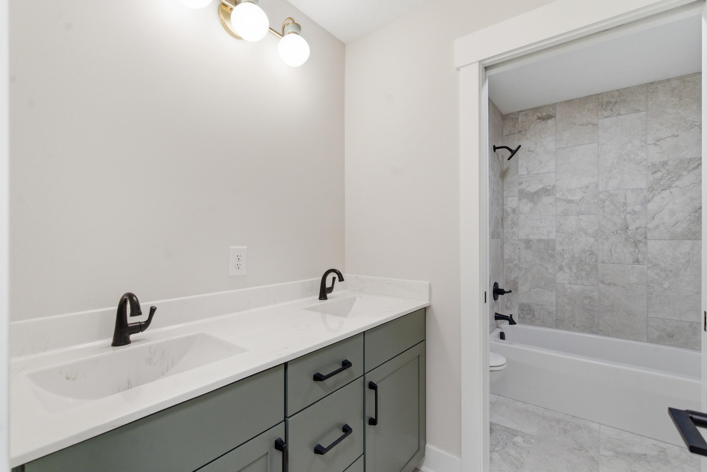 2612 Ashford Trail Portage MI 49024