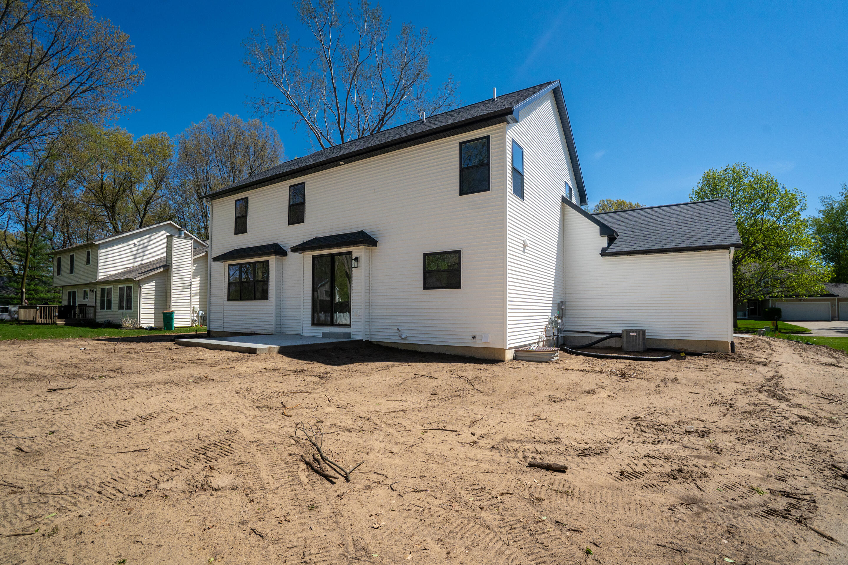 2612 Ashford Trail Portage MI 49024