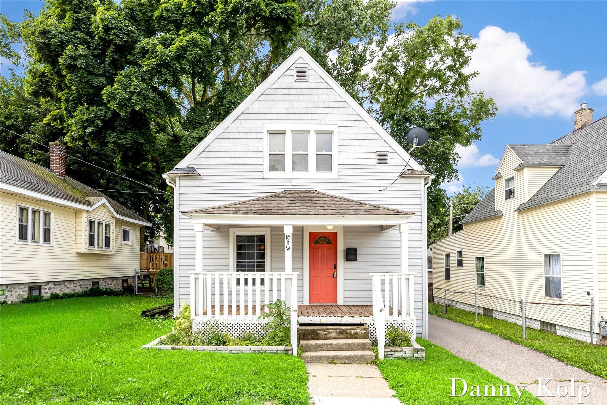 18 Ann Street NW Grand Rapids MI 49505