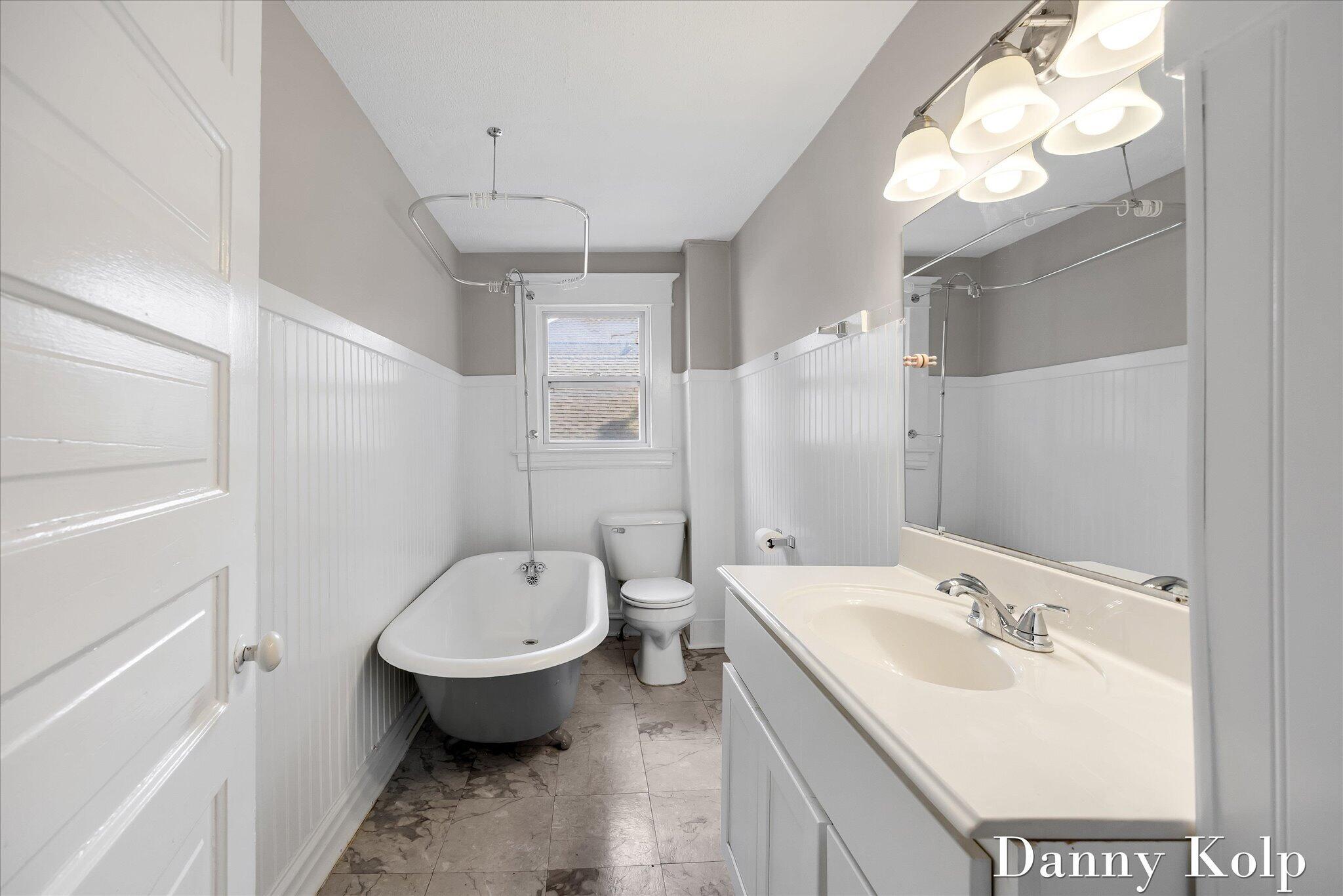 18 Ann Street NW Grand Rapids MI 49505