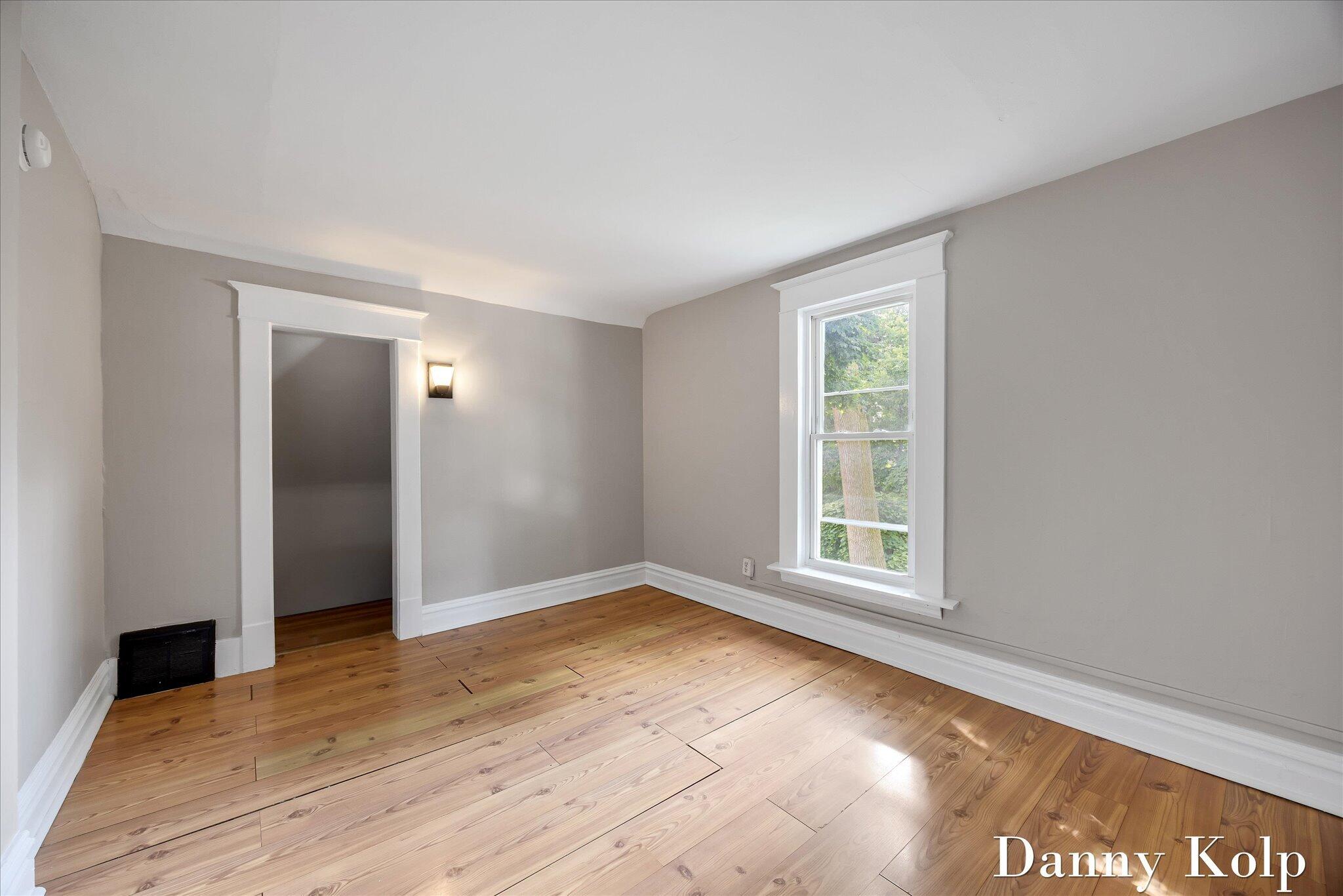 18 Ann Street NW Grand Rapids MI 49505