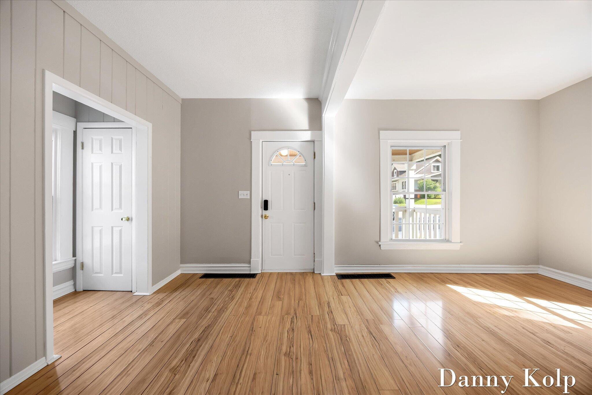 18 Ann Street NW Grand Rapids MI 49505