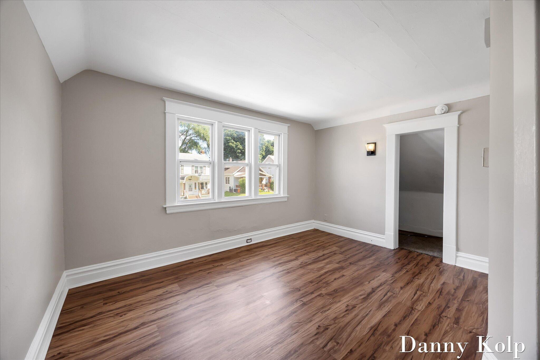 18 Ann Street NW Grand Rapids MI 49505