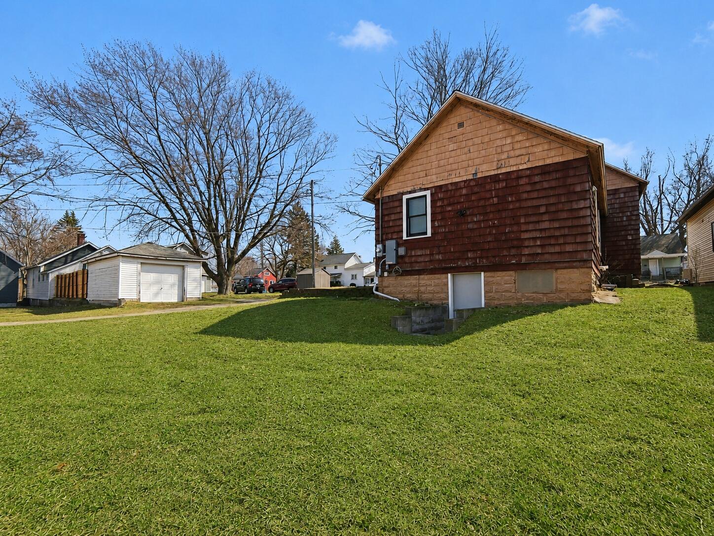 205 W 1st Street Ludington MI 49431