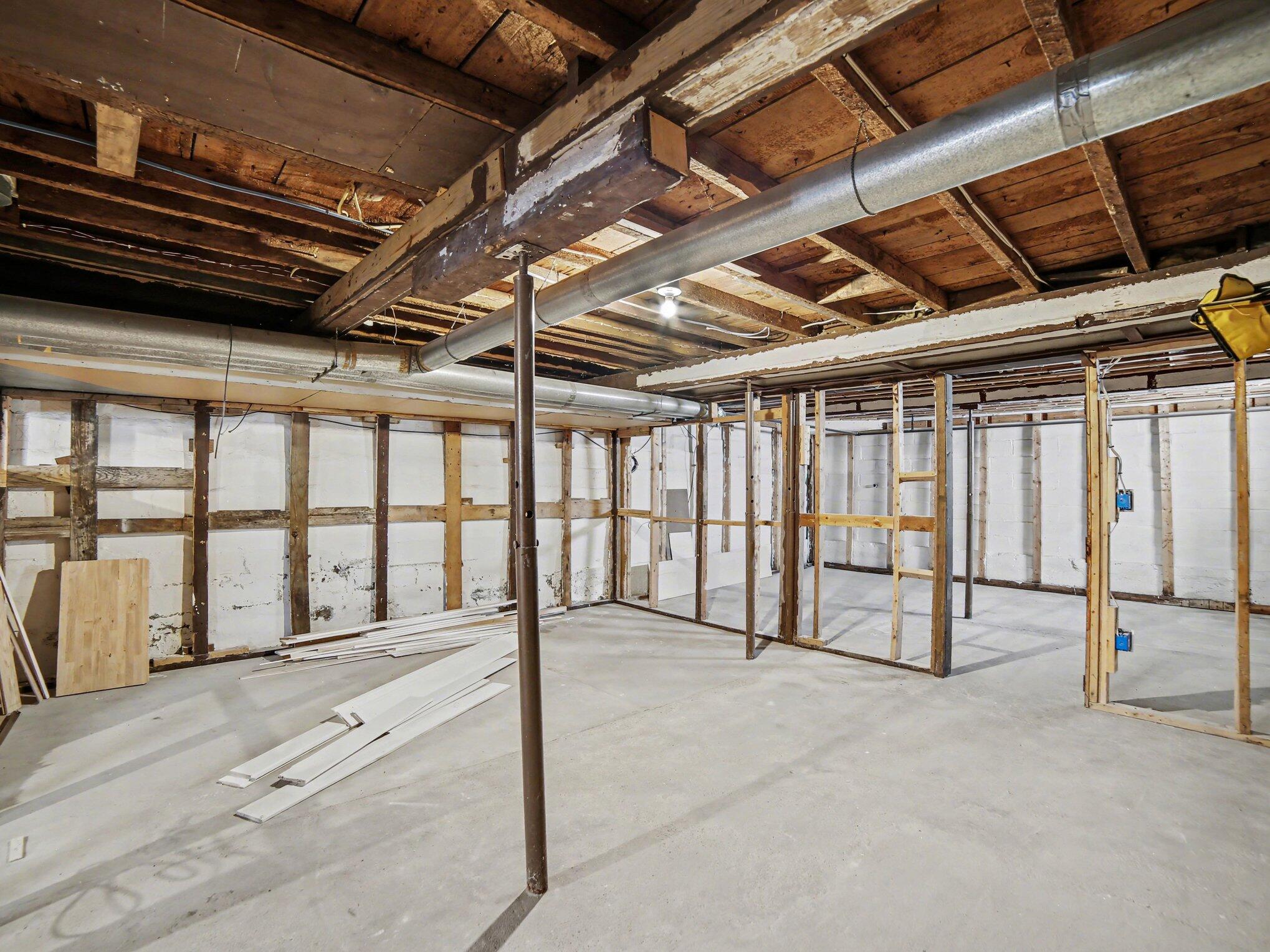 205 W 1st Street Ludington MI 49431