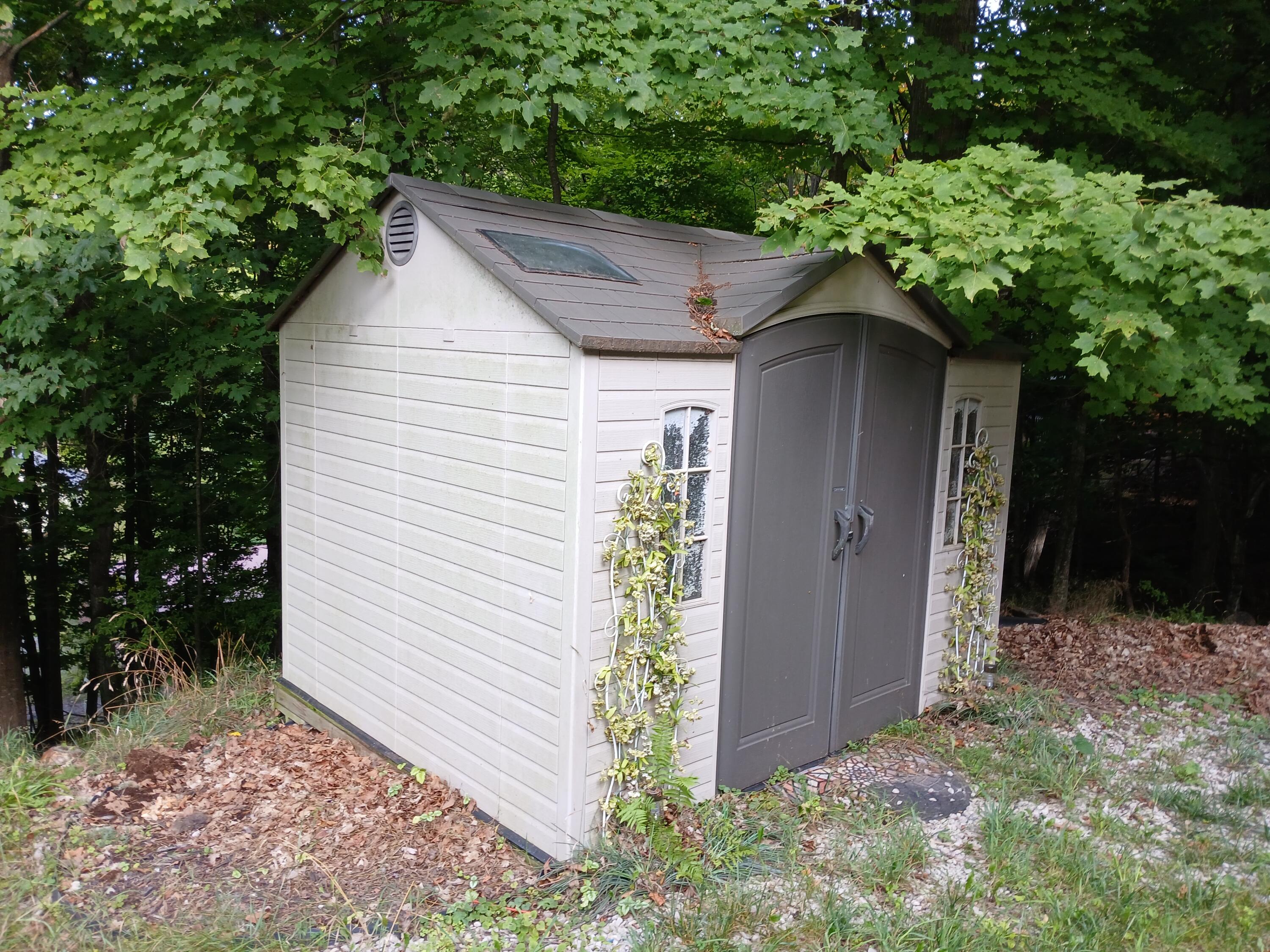 6085 W Storm Ridge Lane Ludington MI 49431