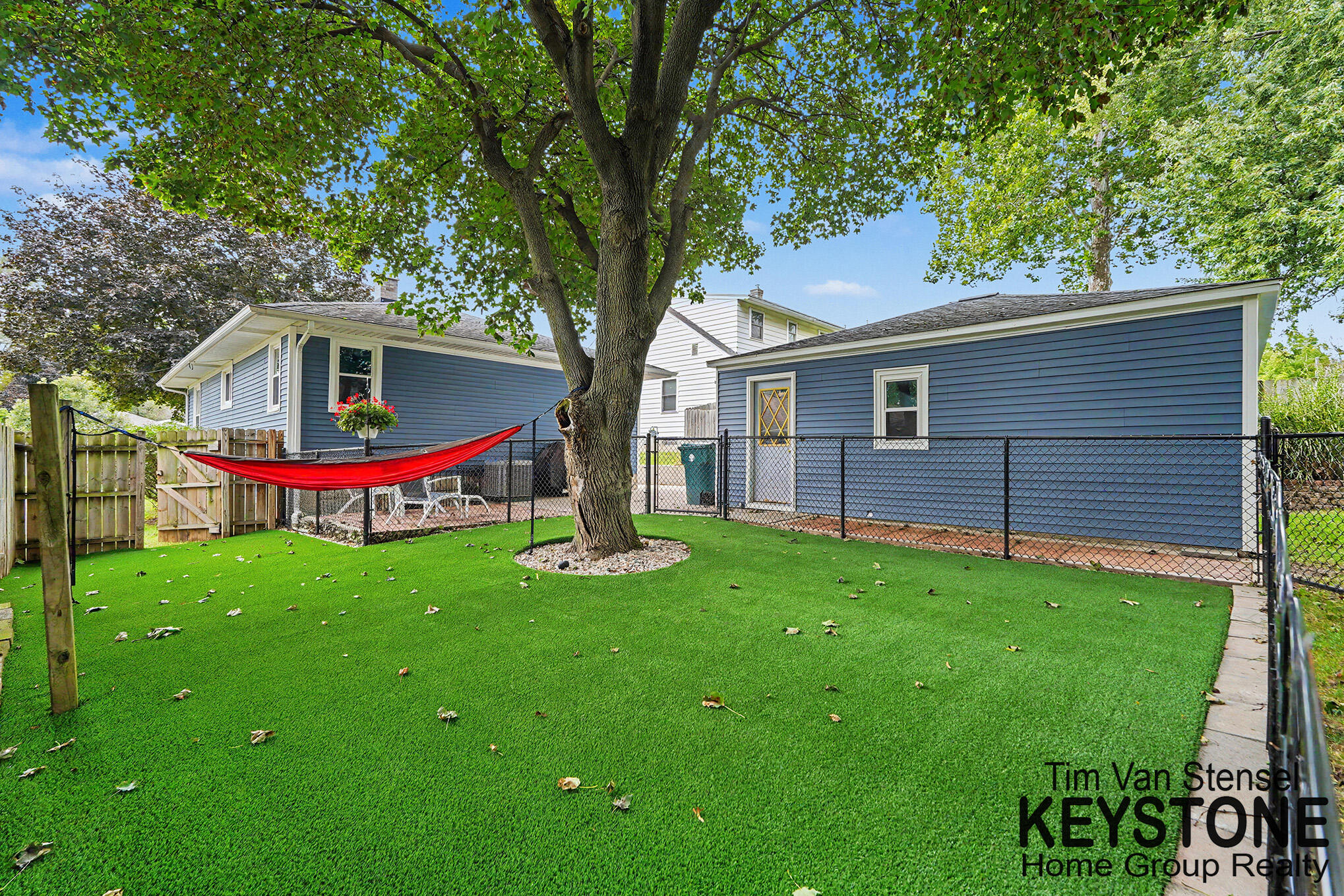 502 Tuttle Avenue NE Grand Rapids MI 49503