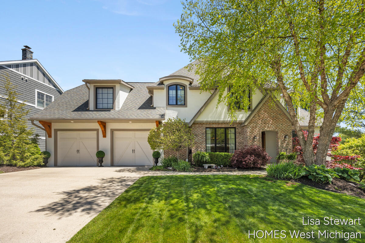 Grand Rapids MI, 2450 Shears Crossing Court NE