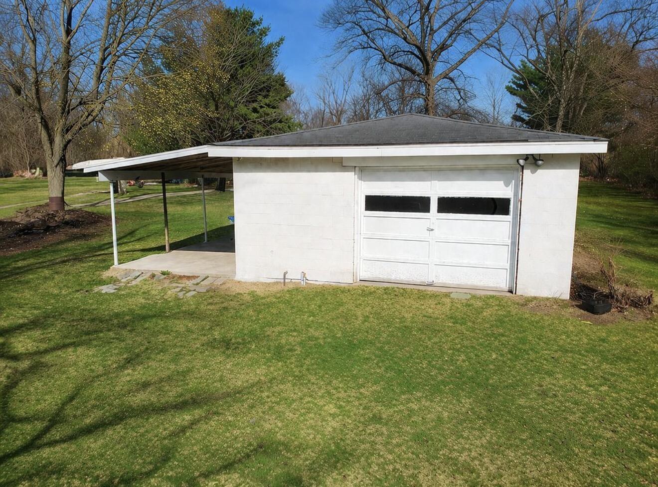3053 S 3rd Street Niles MI 49120
