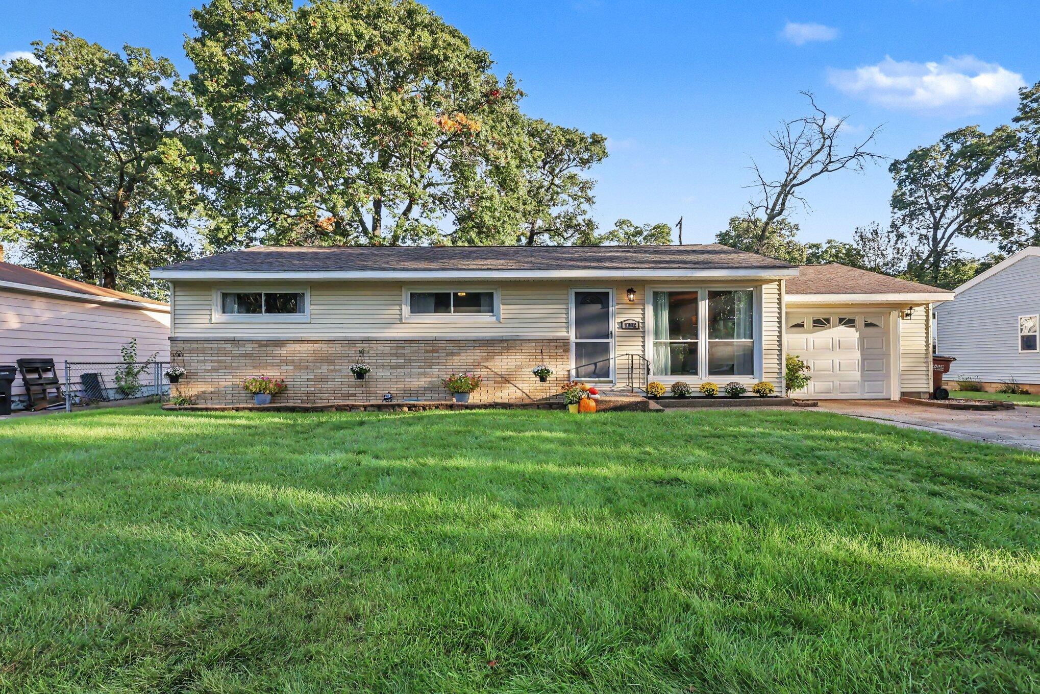 1702 Leif Avenue Muskegon MI 49441