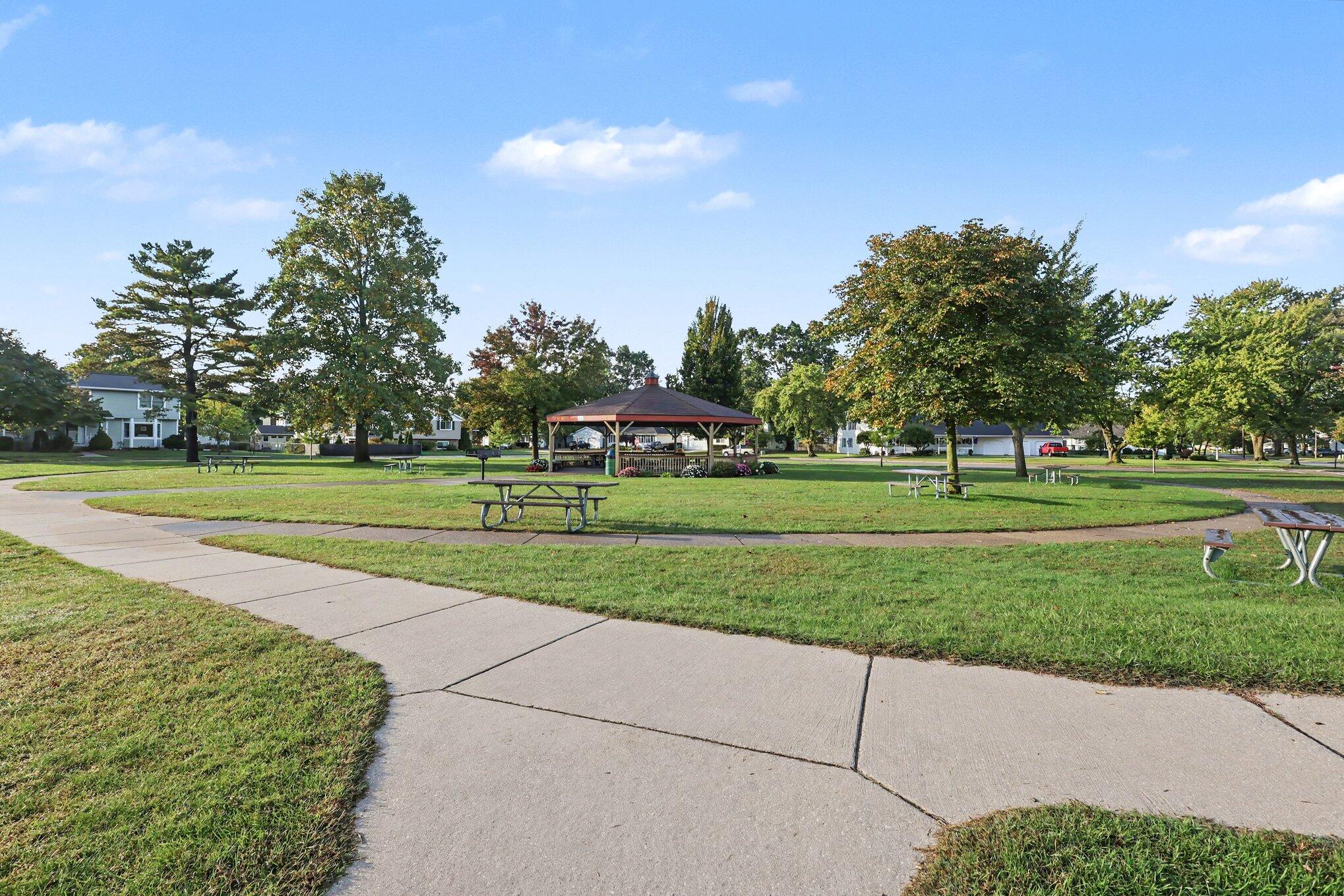 1702 Leif Avenue Muskegon MI 49441