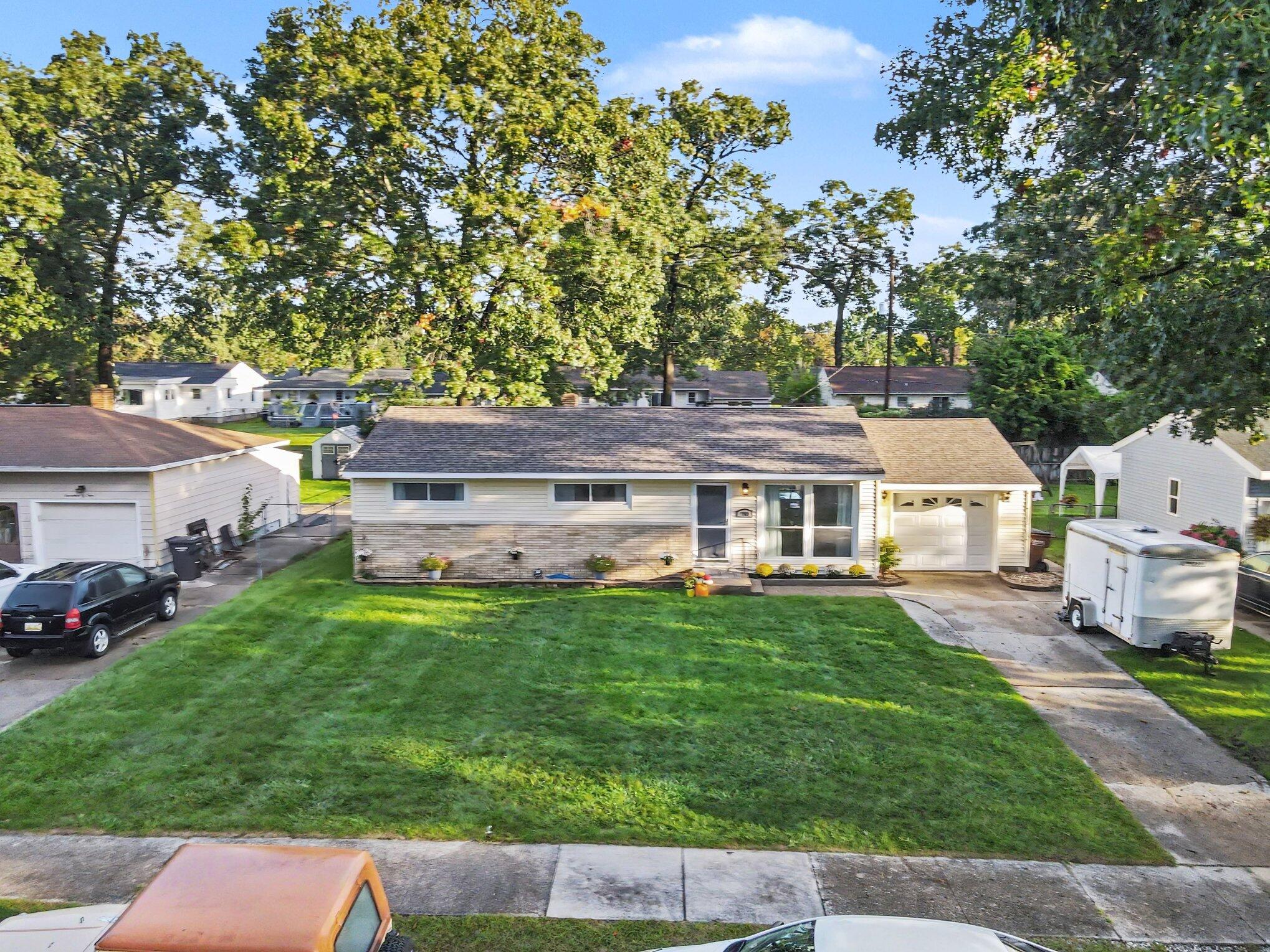 1702 Leif Avenue Muskegon MI 49441
