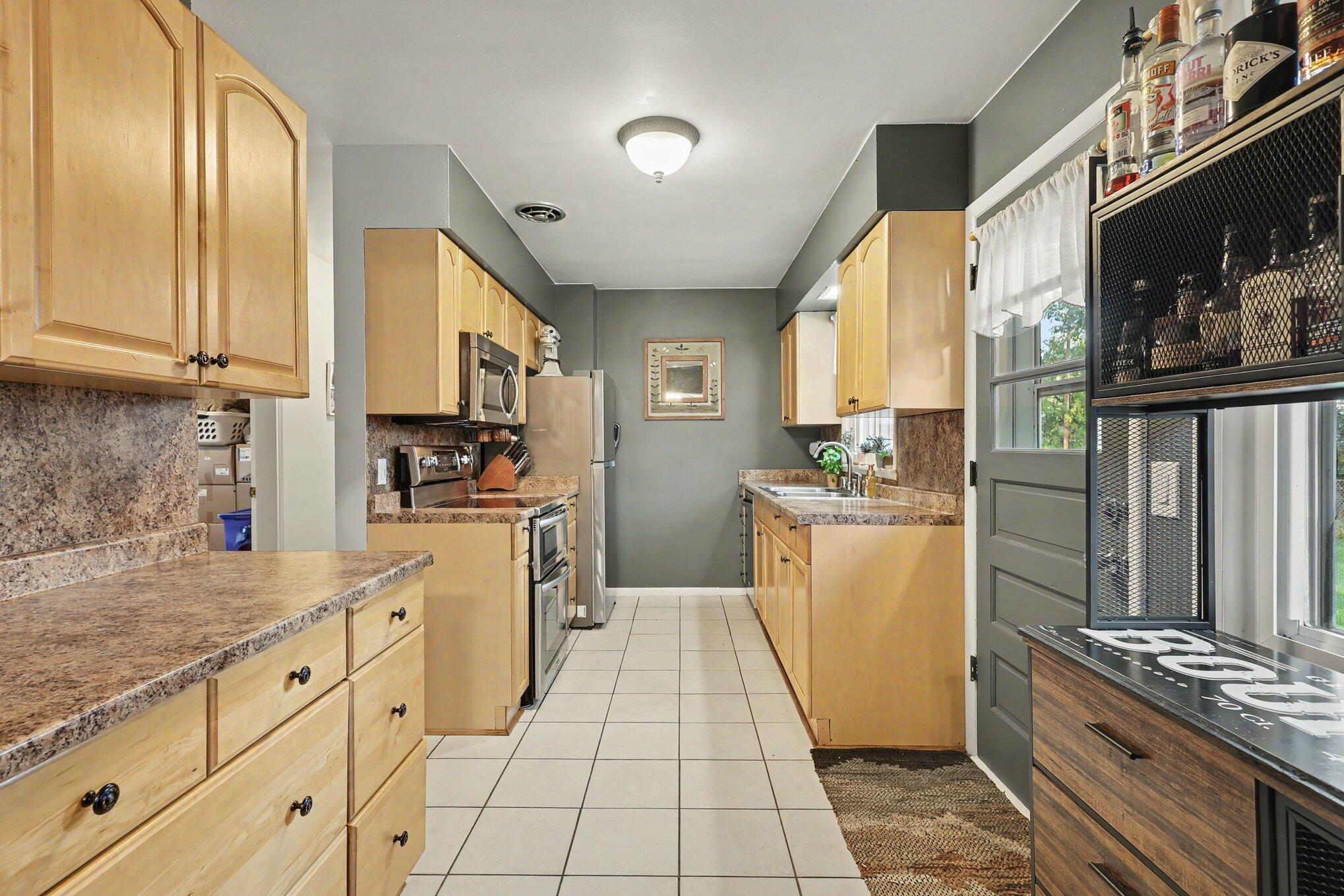 1702 Leif Avenue Muskegon MI 49441