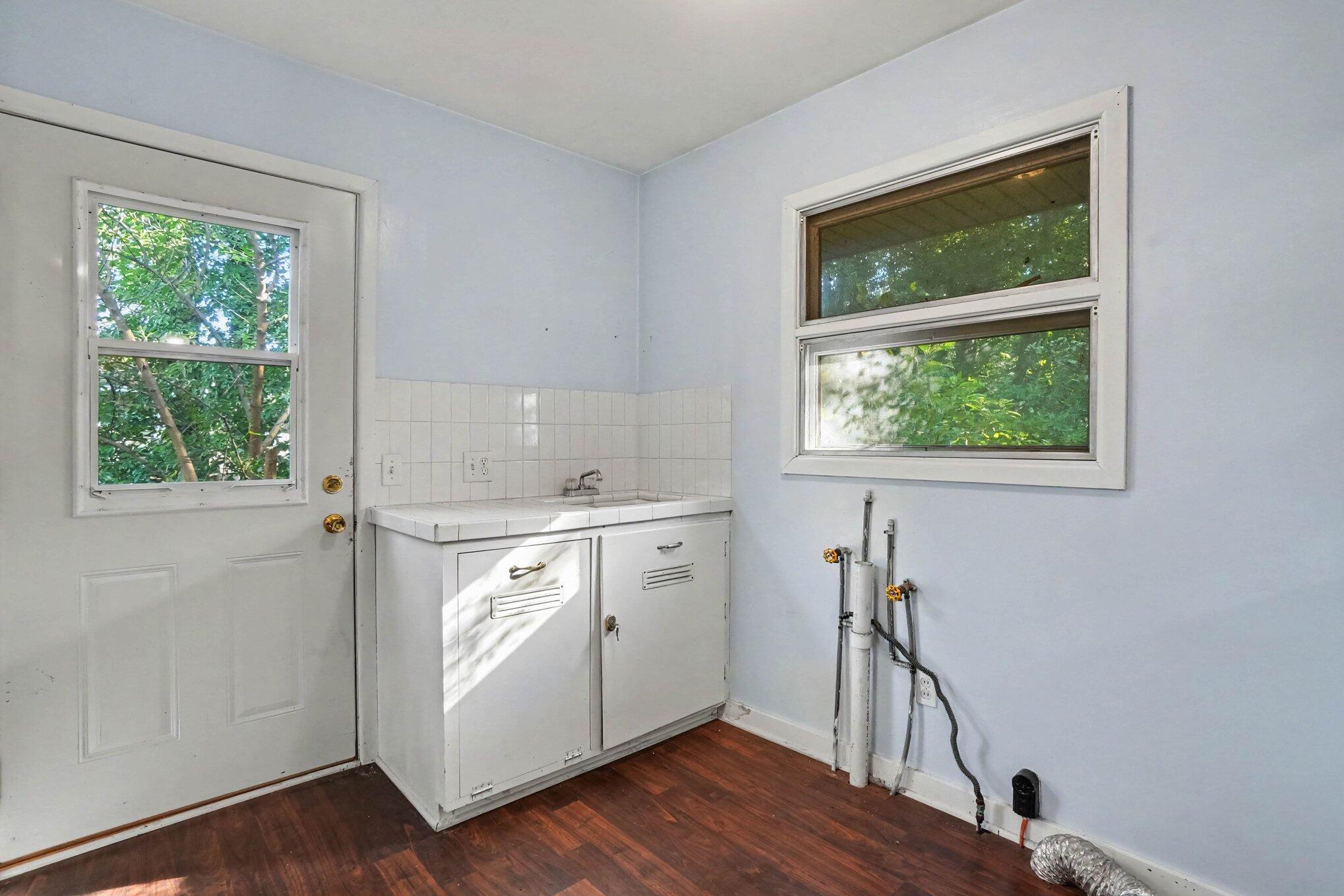 499 Sunnyjune Avenue Holland MI 49424