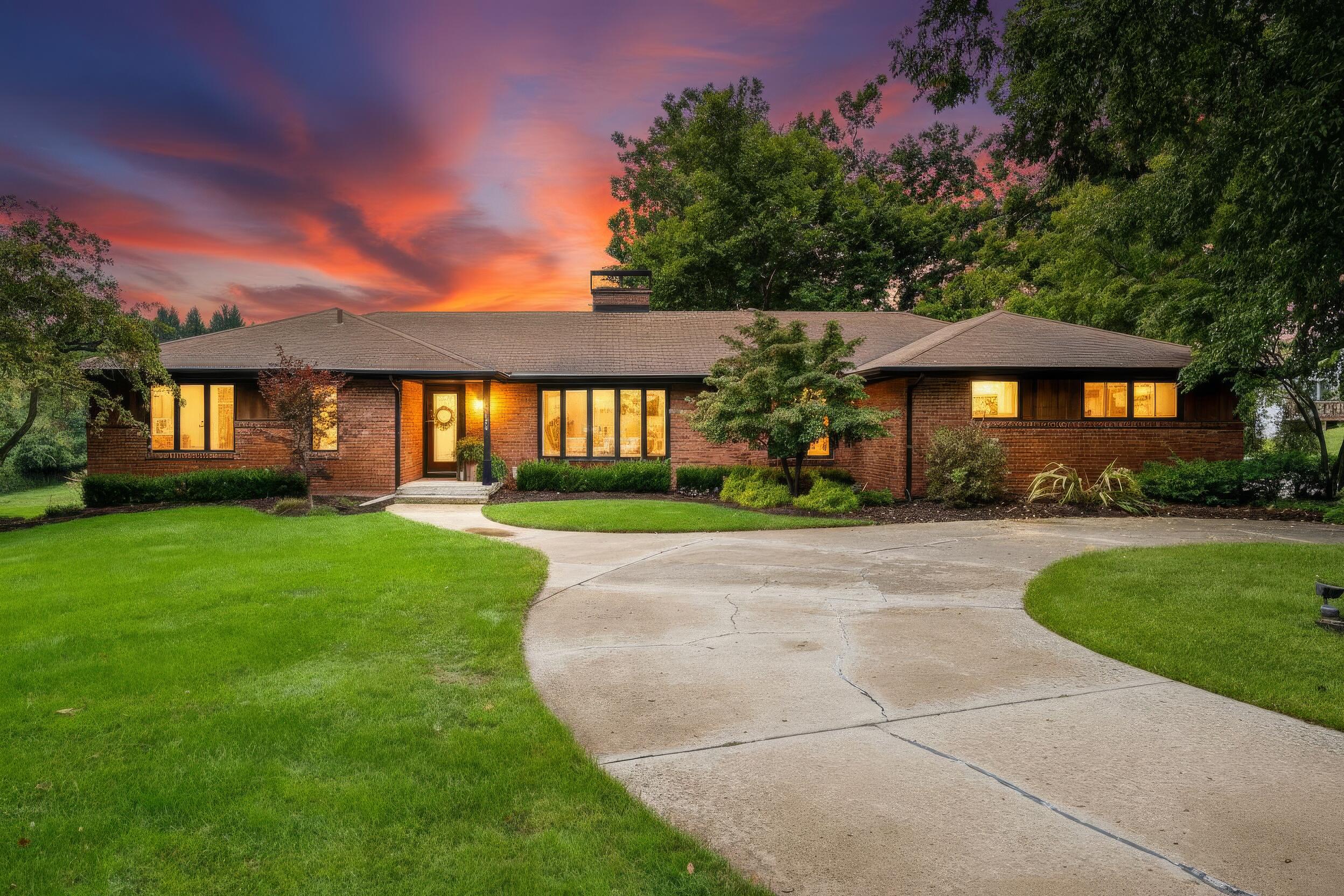 2305 Leffingwell Avenue NE Grand Rapids MI 49525