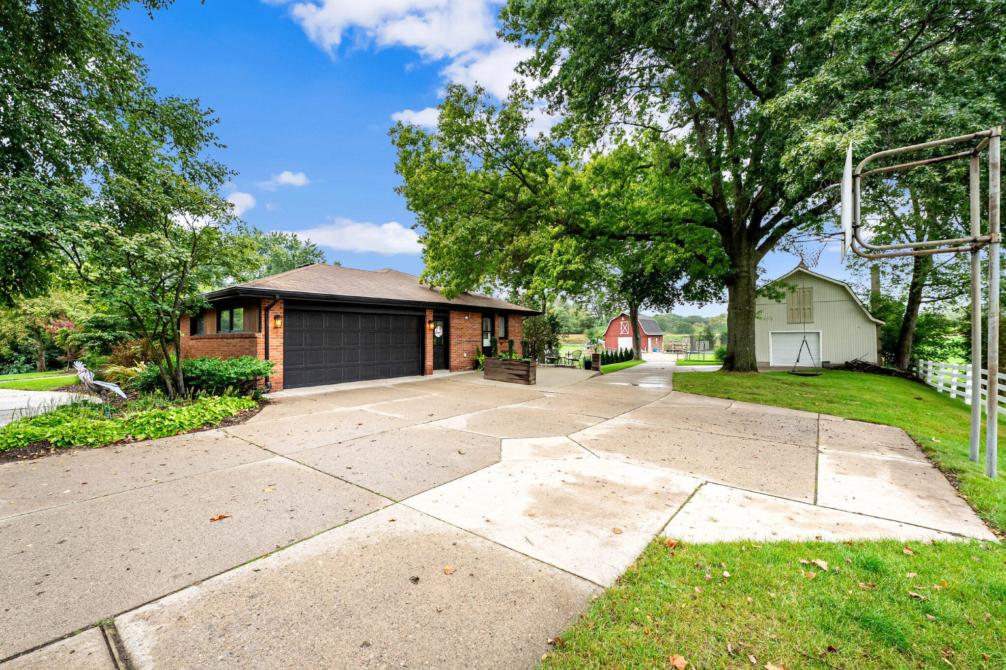 2305 Leffingwell Avenue NE Grand Rapids MI 49525