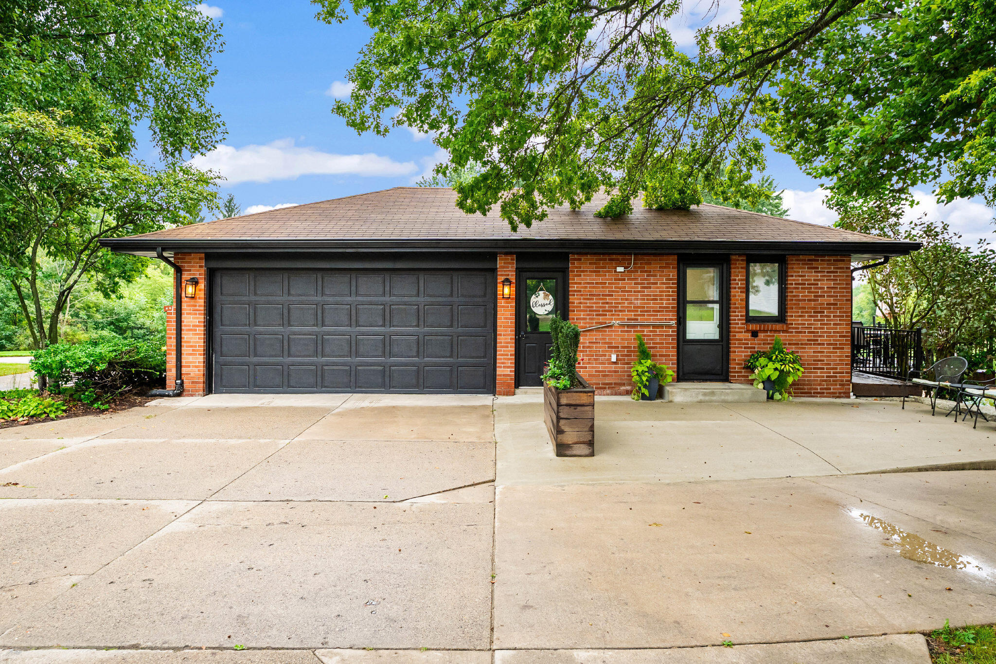 2305 Leffingwell Avenue NE Grand Rapids MI 49525