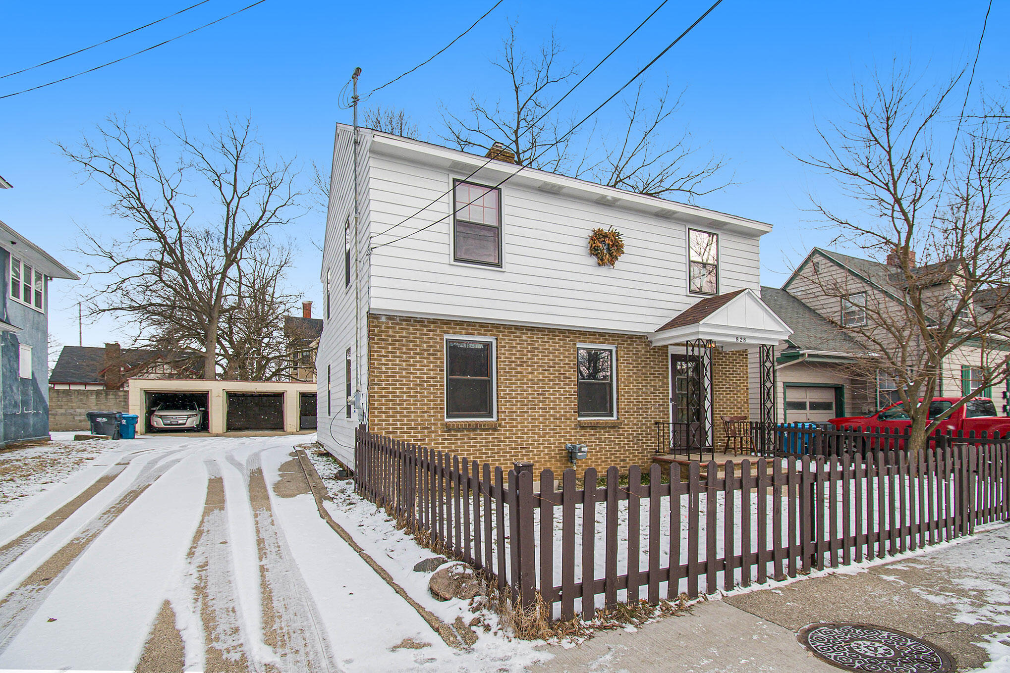 828 W Lovell Street Kalamazoo MI 49007