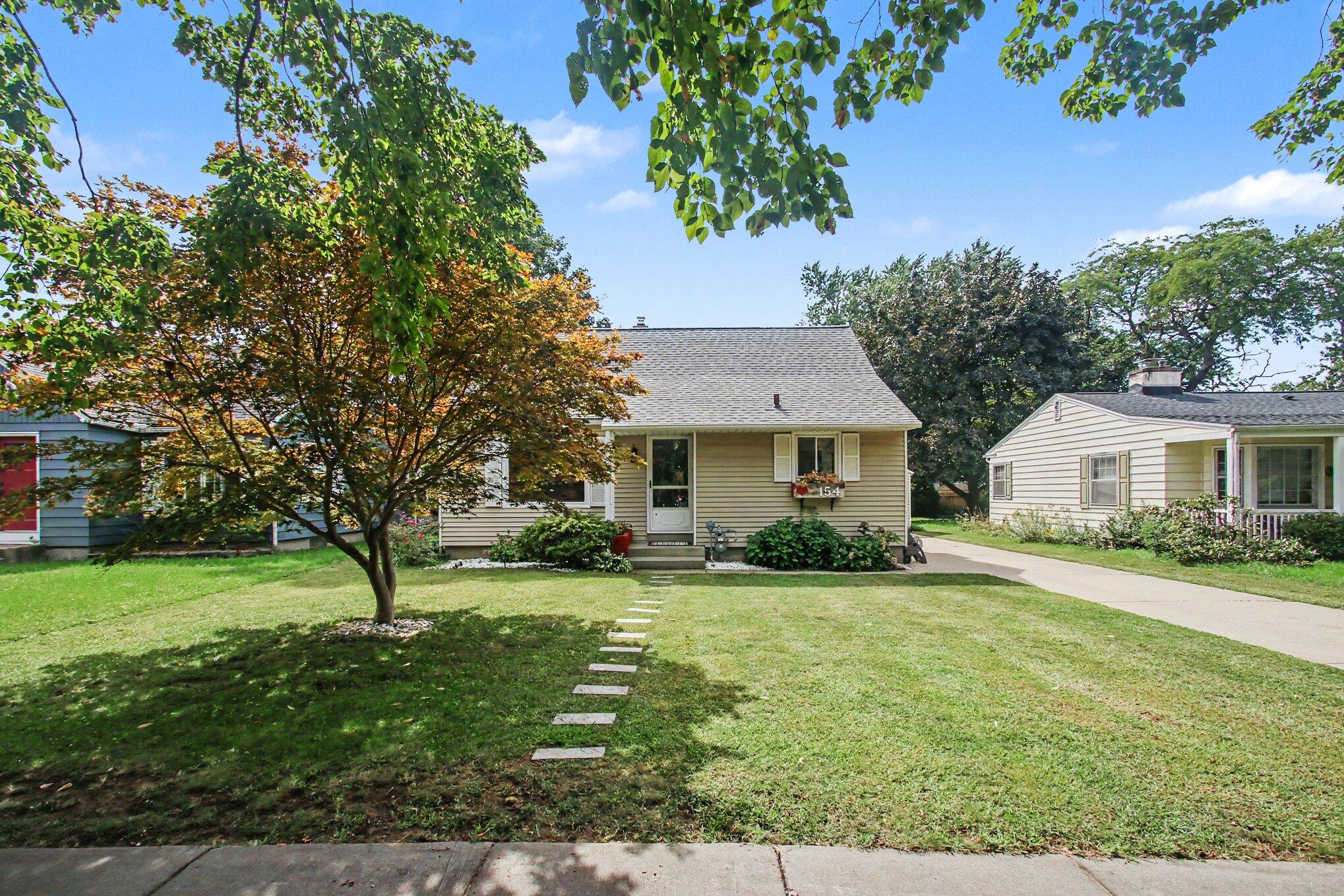 154 W 30th Street Holland MI 49423