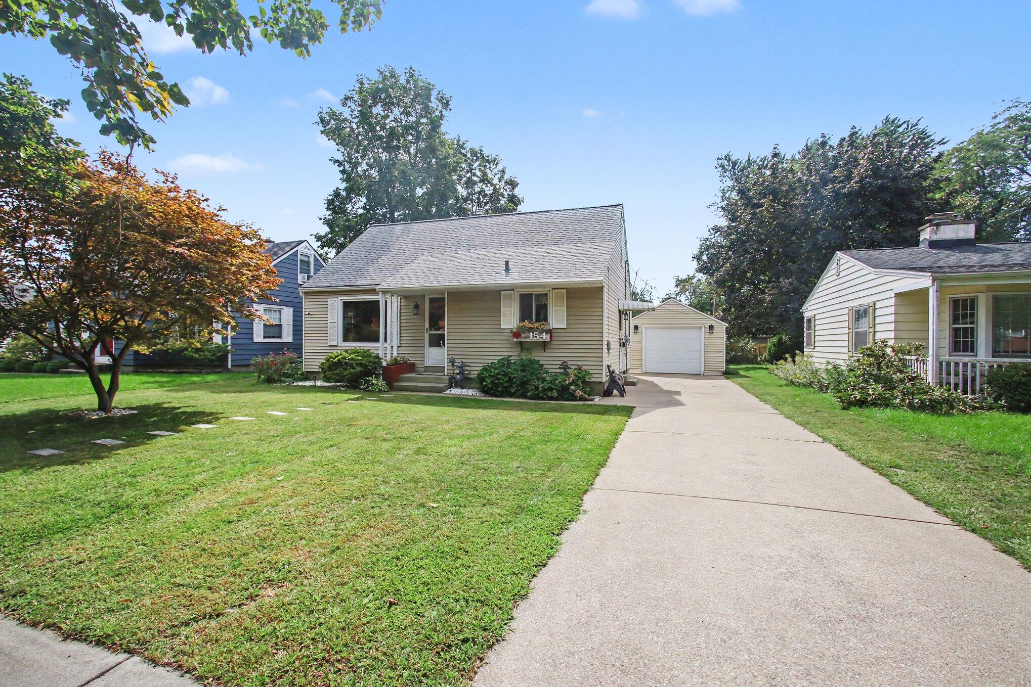 154 W 30th Street Holland MI 49423